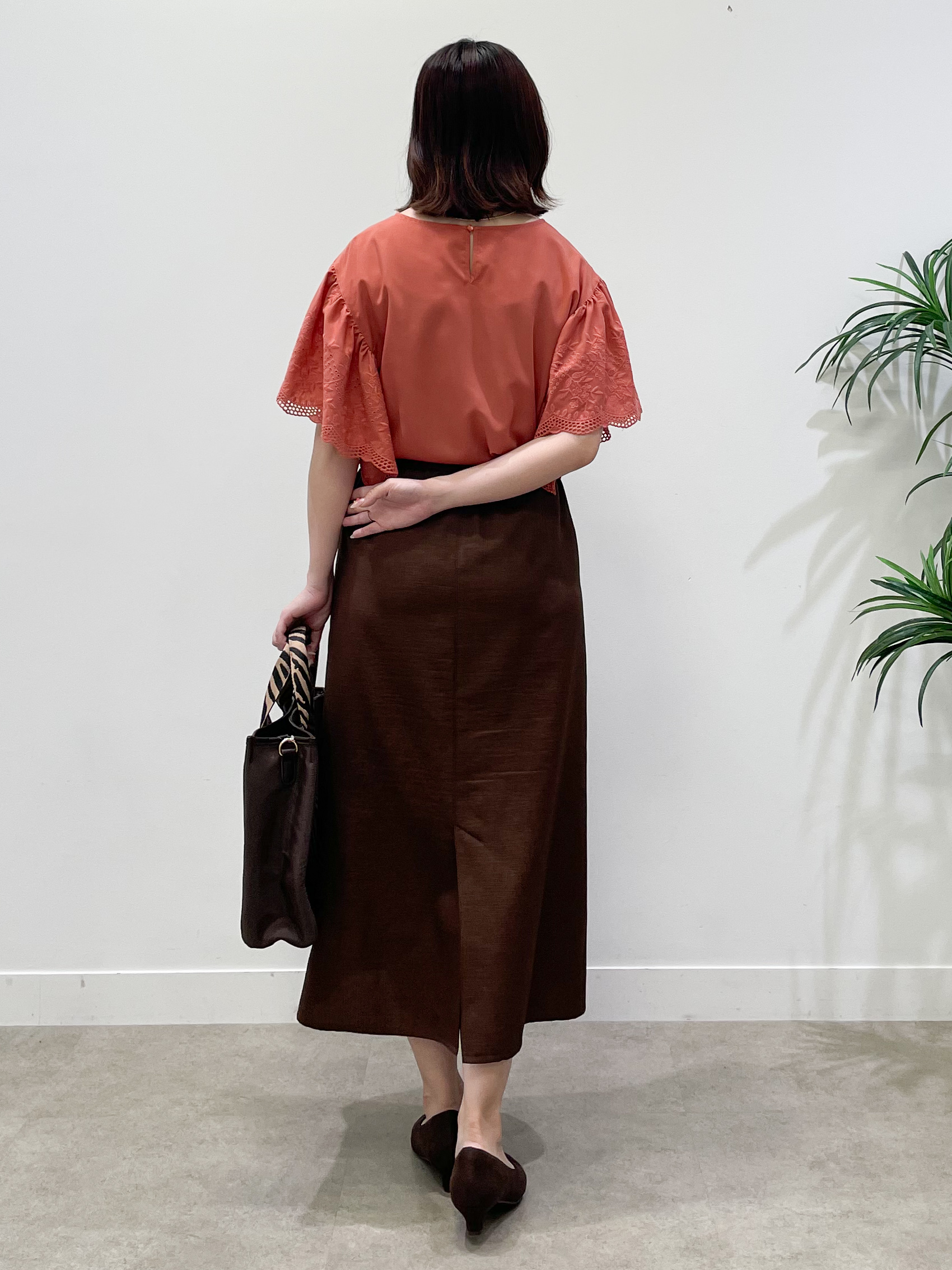 yukariさんの「Reflect｜【通勤◎】スカラップレーススリーブ ブラウス」を使ったコーディネート