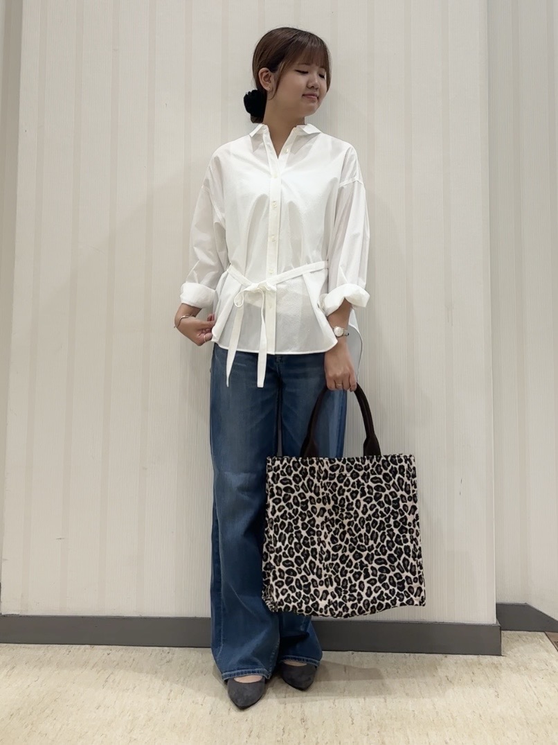 ちひさんの「INDIVI｜【UVケア／接触冷感／ベルト付】サッカー素材シャツ」を使ったコーディネート