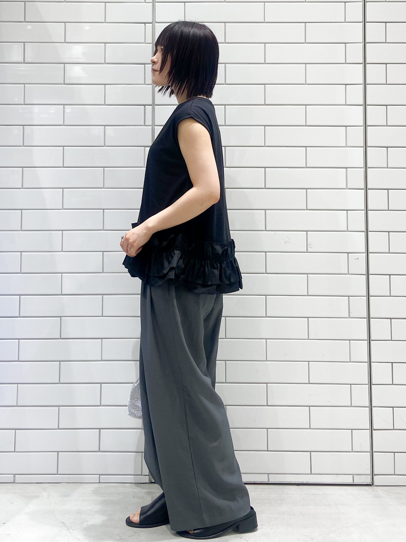 kimiさんの「OPAQUE.CLIP｜裾フリルドッキングカットソー【洗濯機OK】」を使ったコーディネート