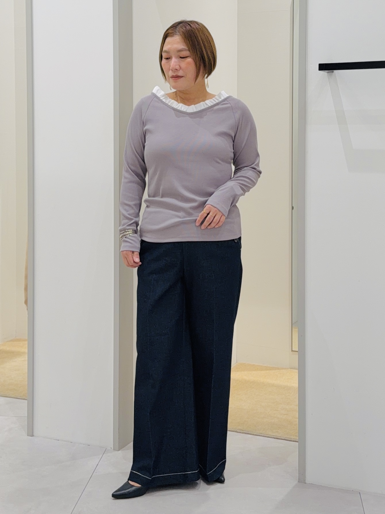 タナさんの「THE SHOP TK｜フリル襟 リブカットソー」を使ったコーディネート
