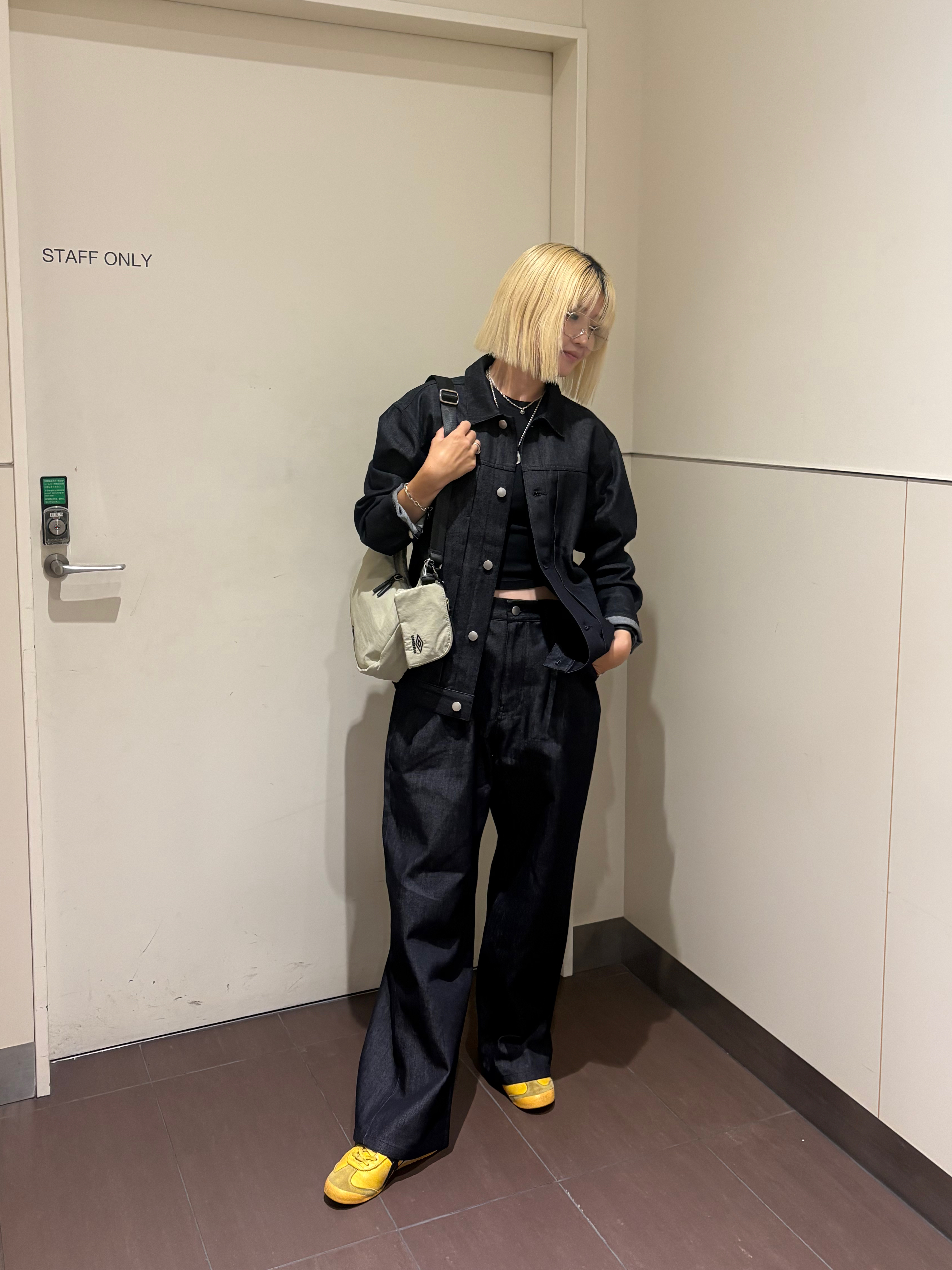 HAMAMIYUさんの「tk.TAKEO KIKUCHI｜【色褪せしにくいデニム/セットアップ対応可】Comfy Fadeless Denim Seriesデ」を使ったコーディネート