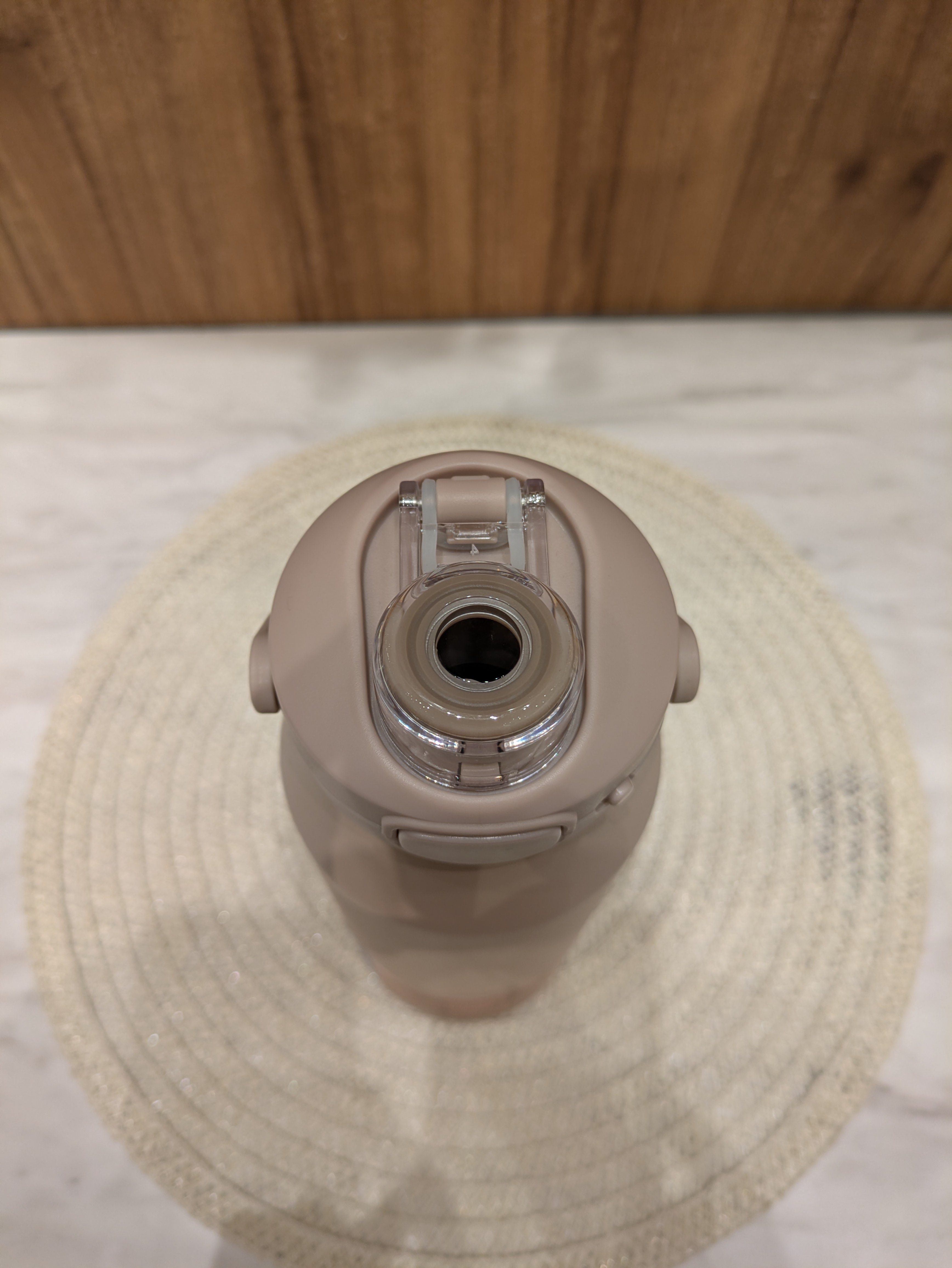しょこさんの「212 KITCHEN STORE｜holms ホルムス ワンタッチアクティブボトル 1000 BE」を使ったコーディネート