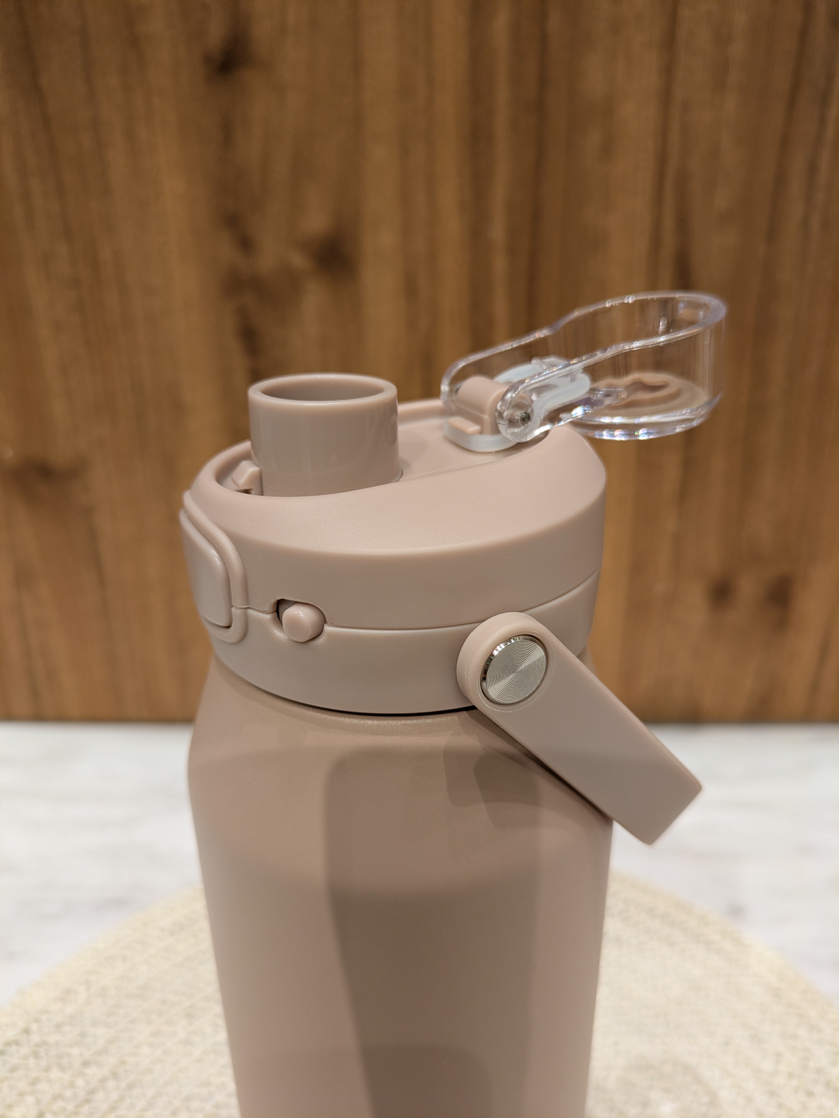 しょこさんの「212 KITCHEN STORE｜holms ホルムス ワンタッチアクティブボトル 1000 BE」を使ったコーディネート