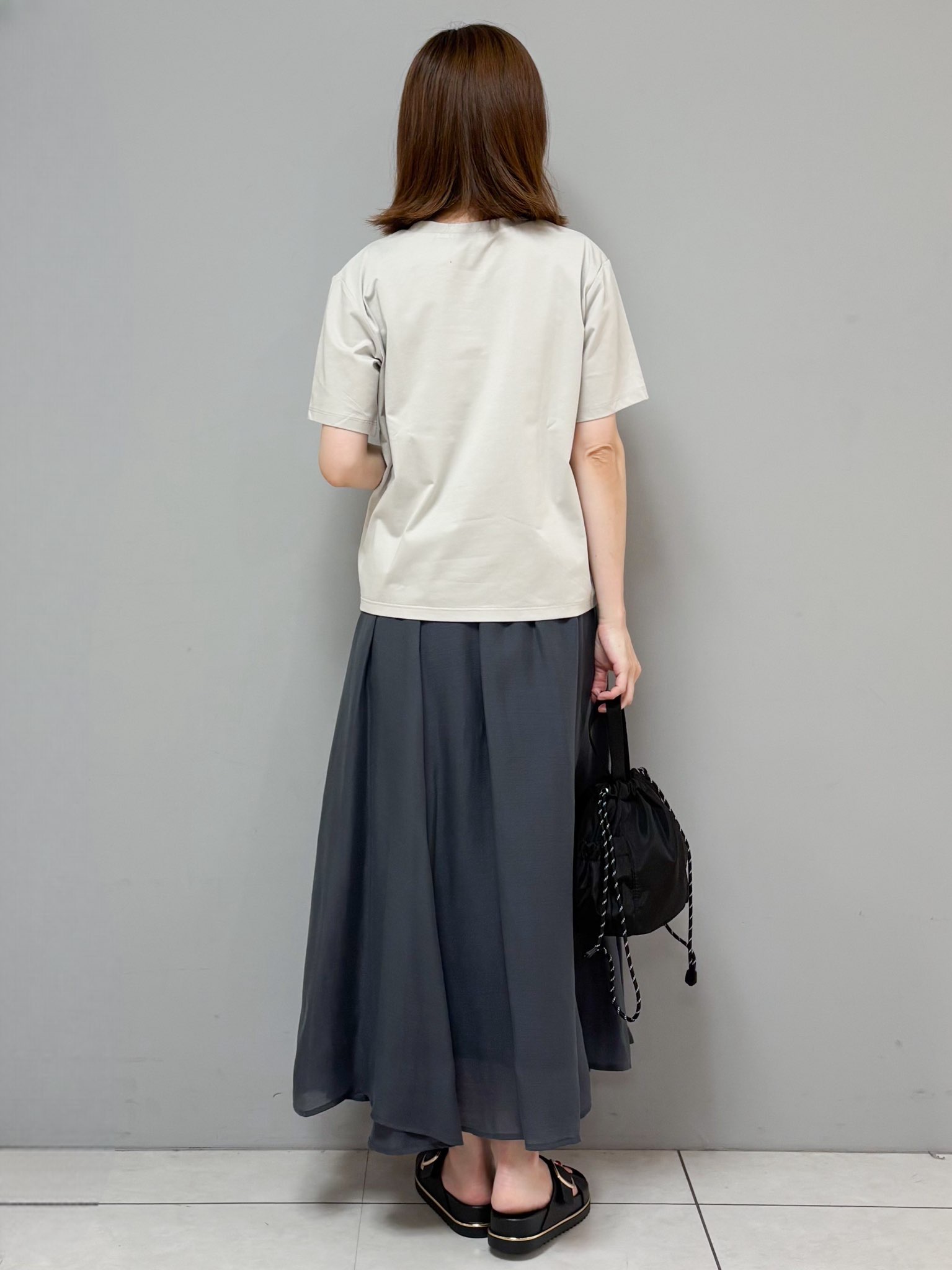 yさんの「OPAQUE.CLIP｜【UV】フラワープリントTシャツ≪洗濯機OK／接触冷感≫」を使ったコーディネート
