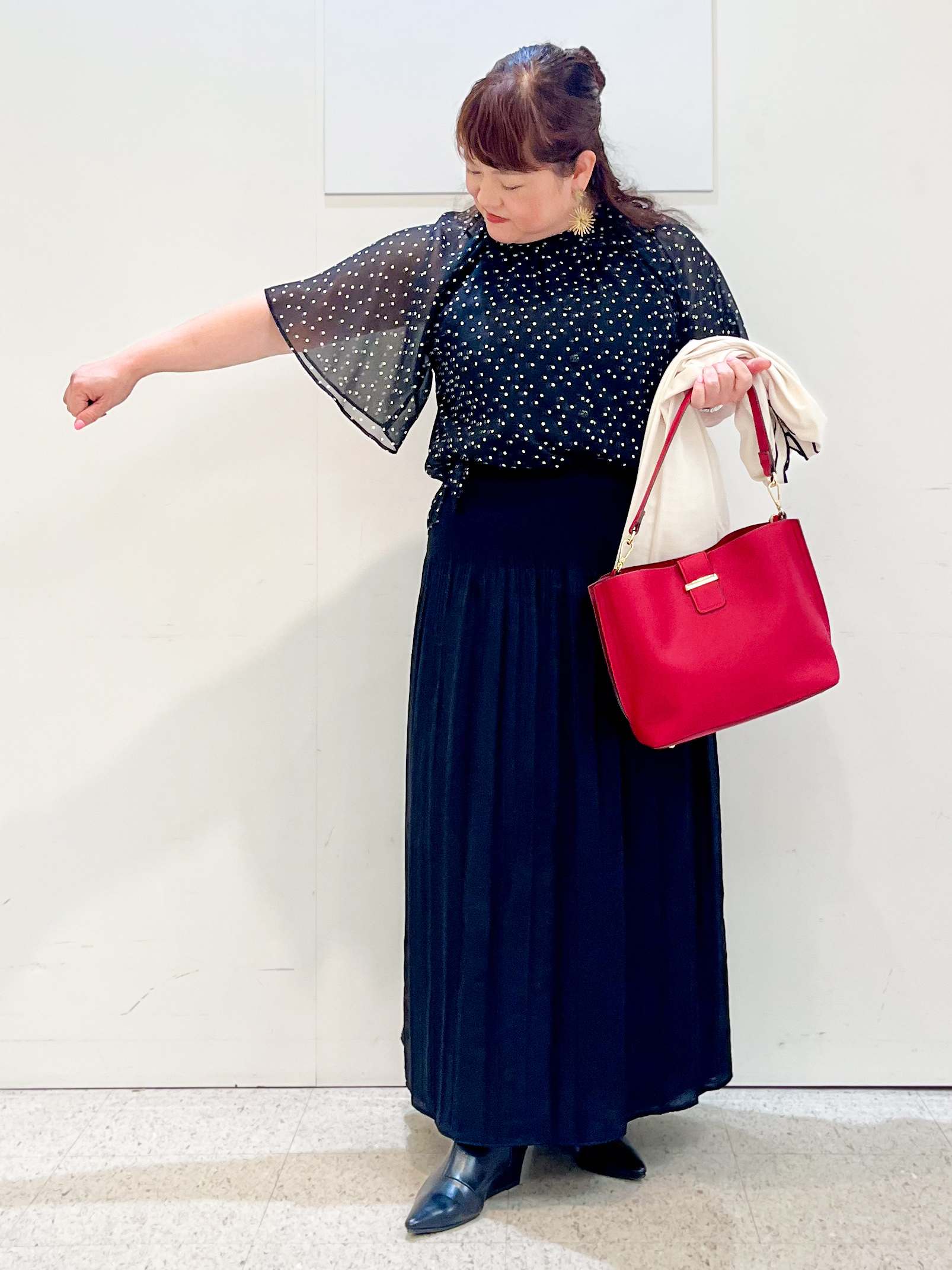 kimmyさんの「Reflect｜【セットアップ／手洗い可】ドット柄シアーブラウス」を使ったコーディネート