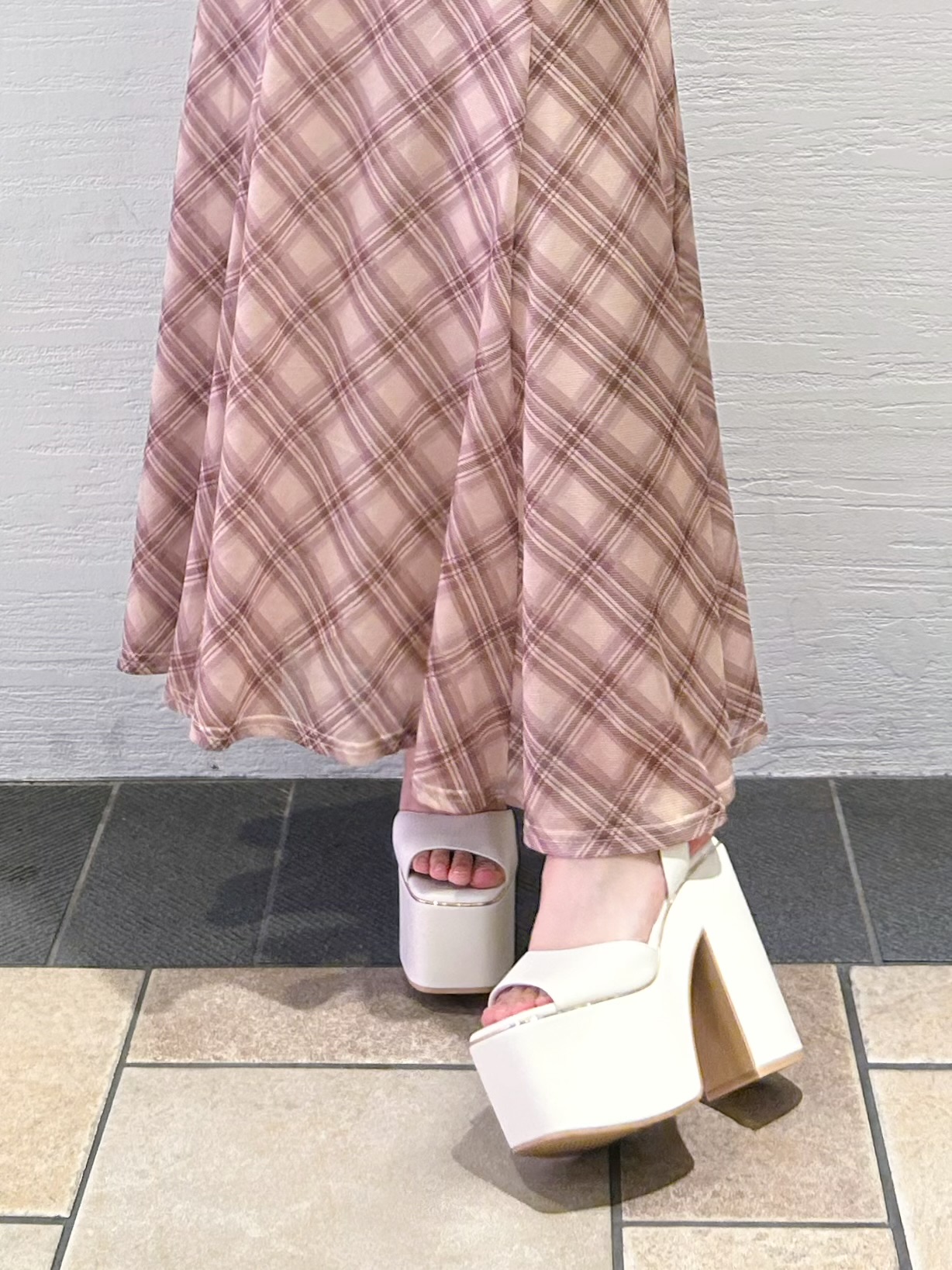 ゆうりさんの「ESPERANZA｜アゲ盛りサンダル」を使ったコーディネート