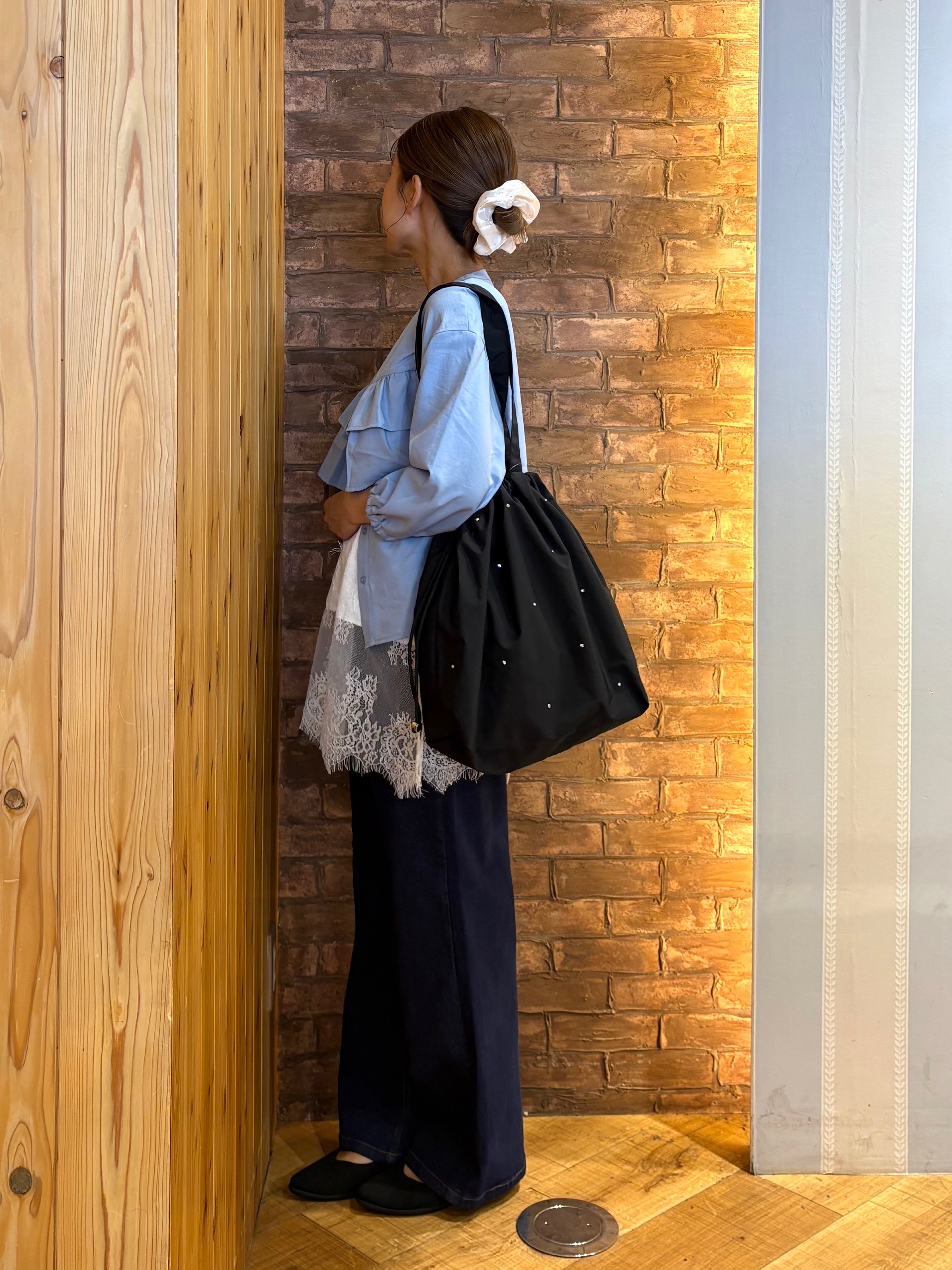 mieさんの「SHOO･LA･RUE｜フロントティアードブラウス」を使ったコーディネート