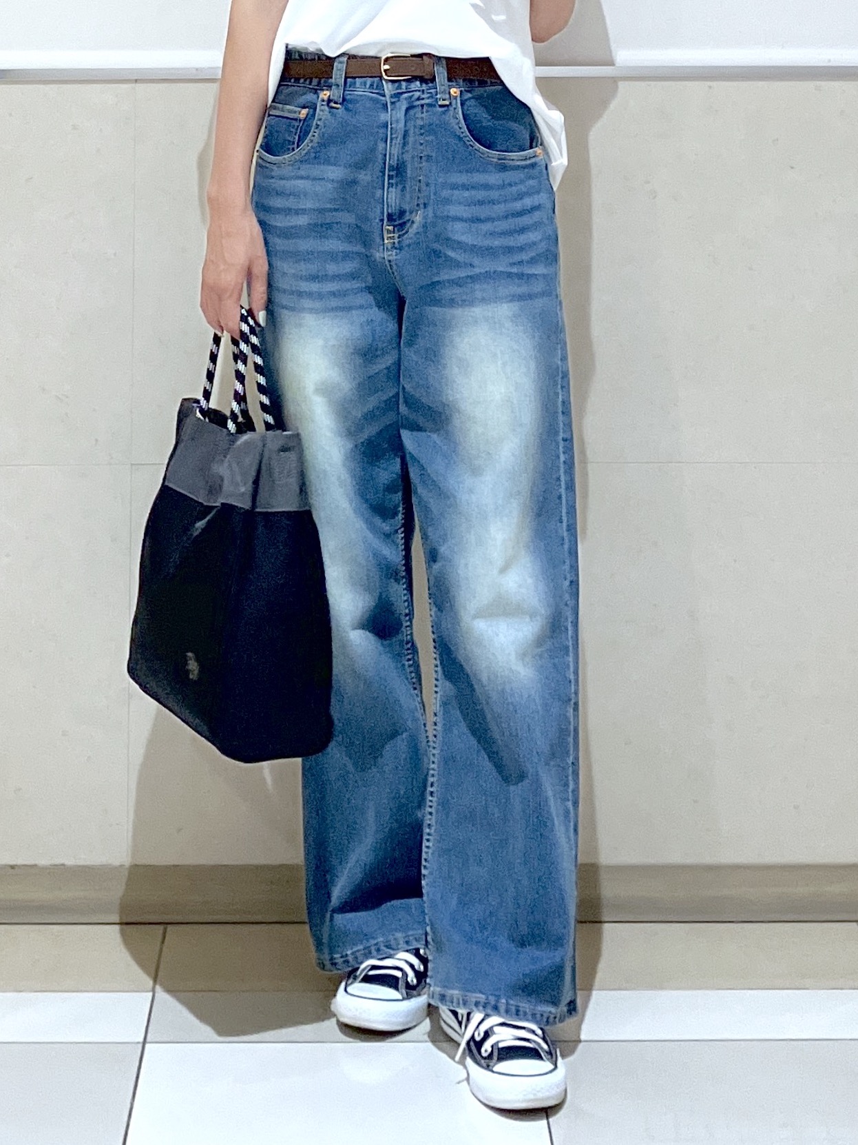eriko さんの「Dessin｜グラフィックデザイン Tシャツ」を使ったコーディネート