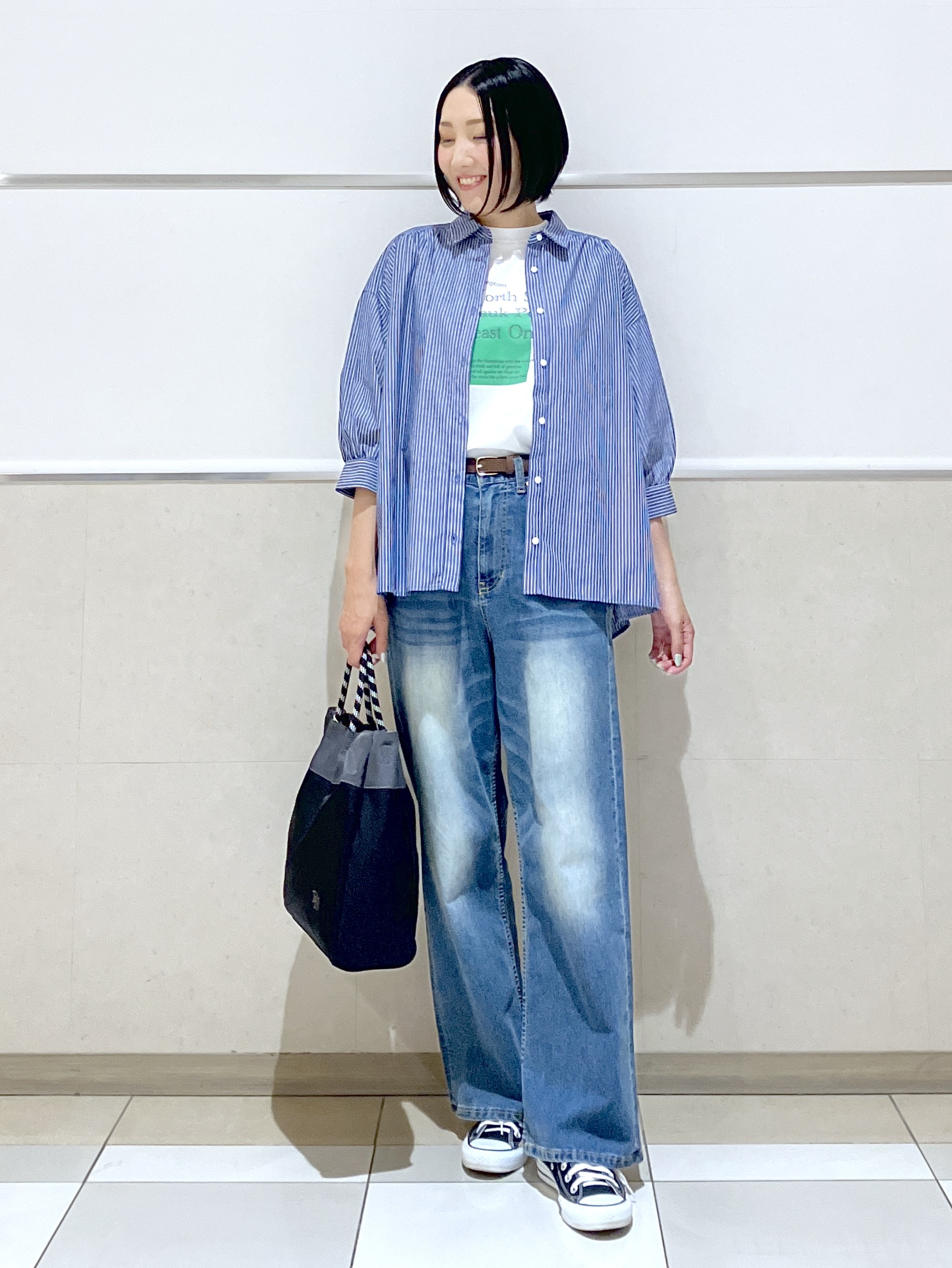 eriko さんの「Dessin｜グラフィックデザイン Tシャツ」を使ったコーディネート