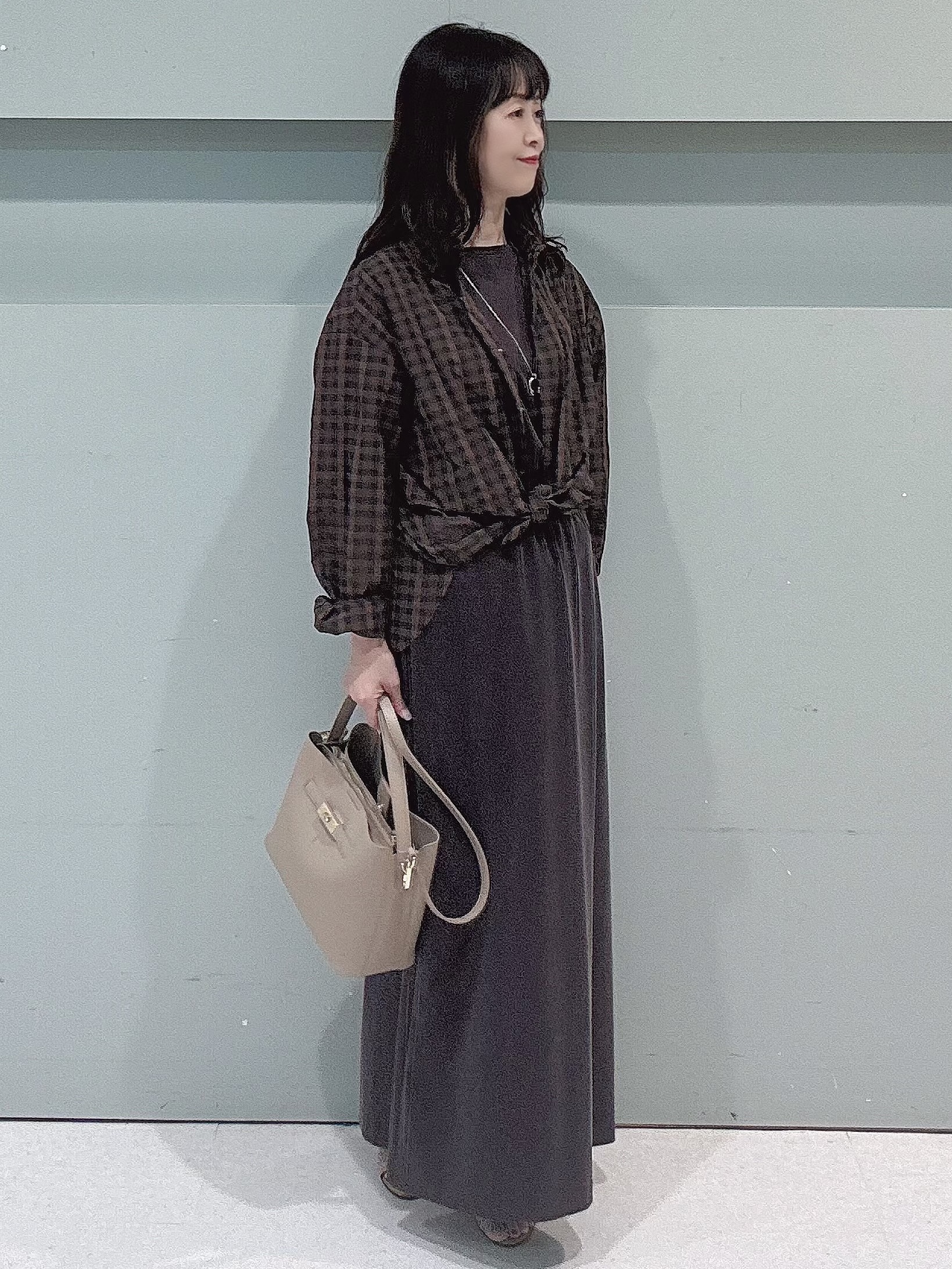 makiさんの「UNTITLED｜シアーチェックシャツブラウス」を使ったコーディネート
