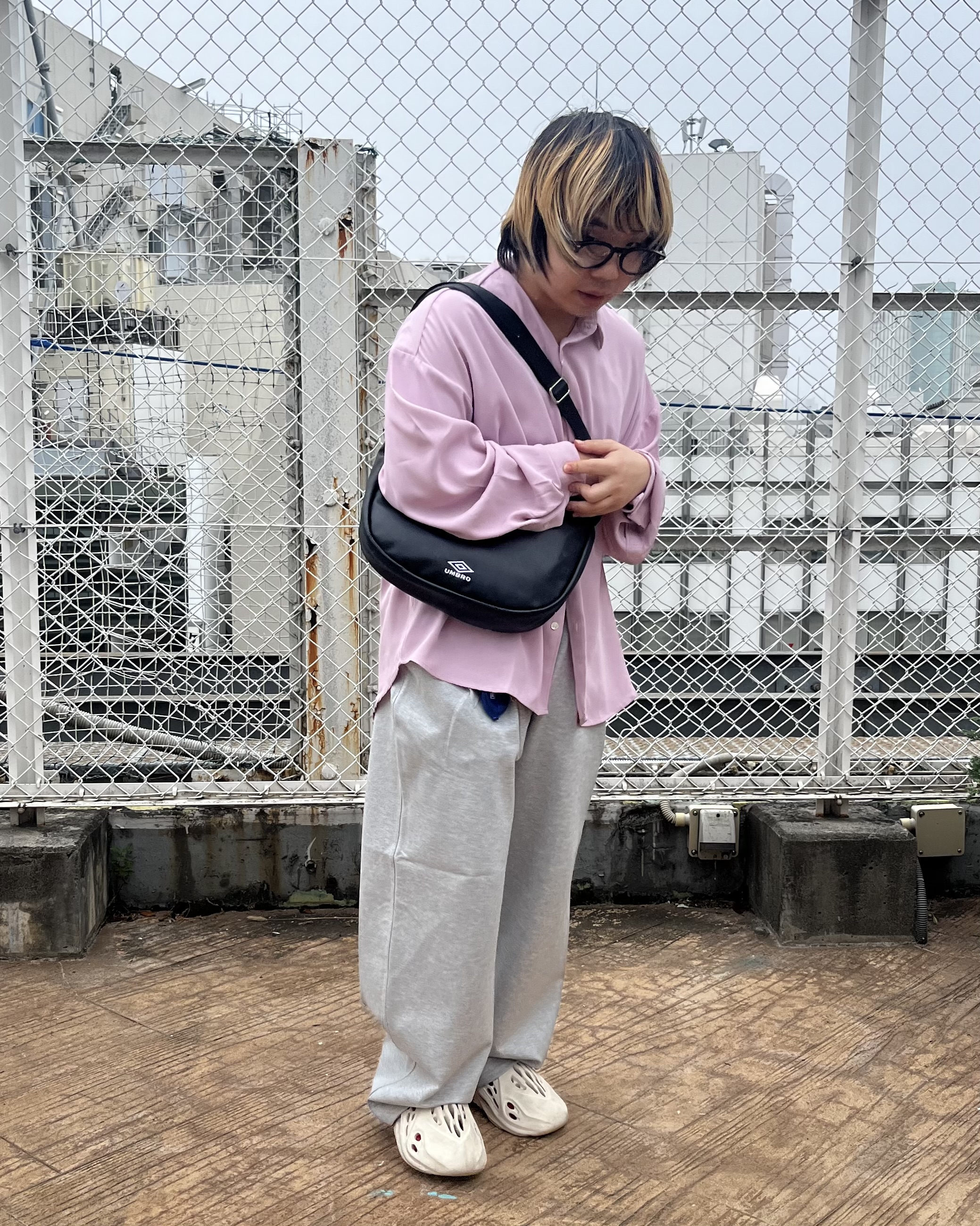 taigaさんの「tk.TAKEO KIKUCHI｜【UMBRO】FLショルダーバッグ／チャーム付き」を使ったコーディネート