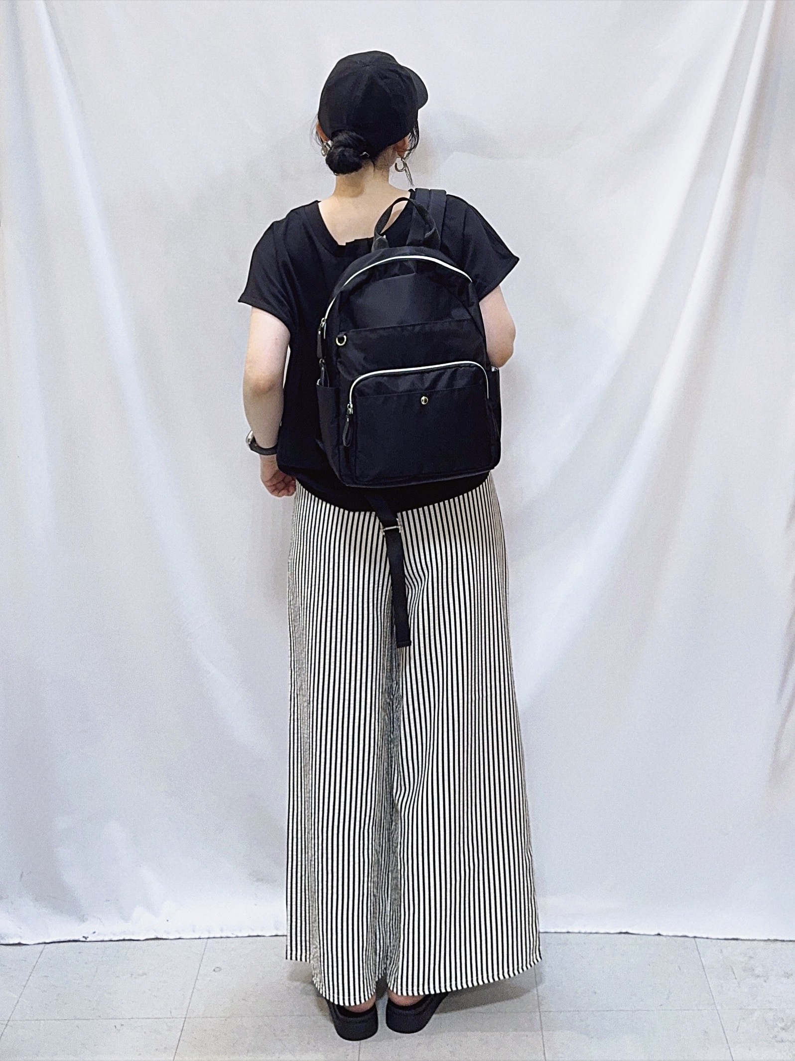 𝐇𝐢𝐫𝐨𝐦𝐢さんの「SHOO･LA･RUE｜【ひんやり/前後2WAY/S-LL】楽に着られて好印象 やわらかトップス」を使ったコーディネート