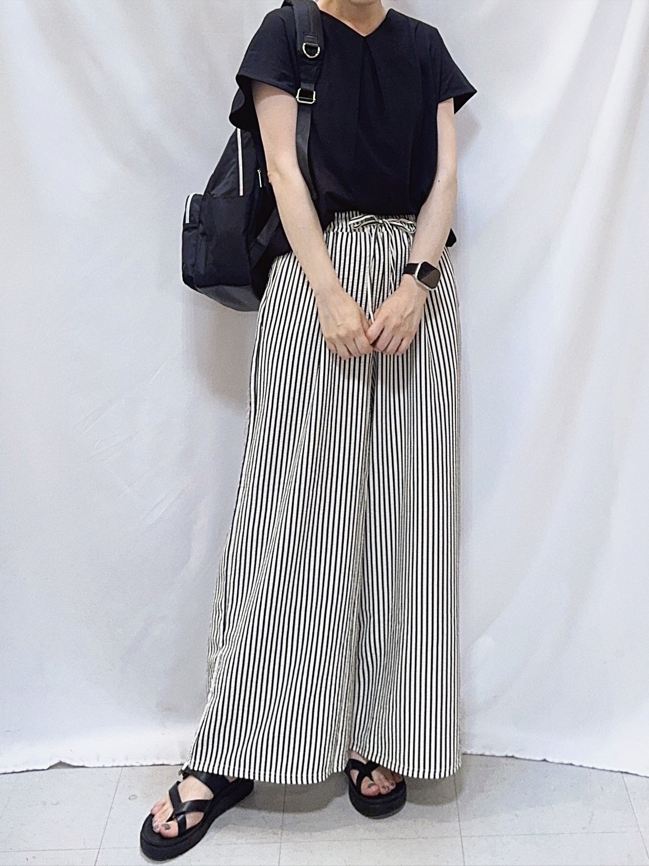 𝐇𝐢𝐫𝐨𝐦𝐢さんの「SHOO･LA･RUE｜【ひんやり/前後2WAY/S-LL】楽に着られて好印象 やわらかトップス」を使ったコーディネート