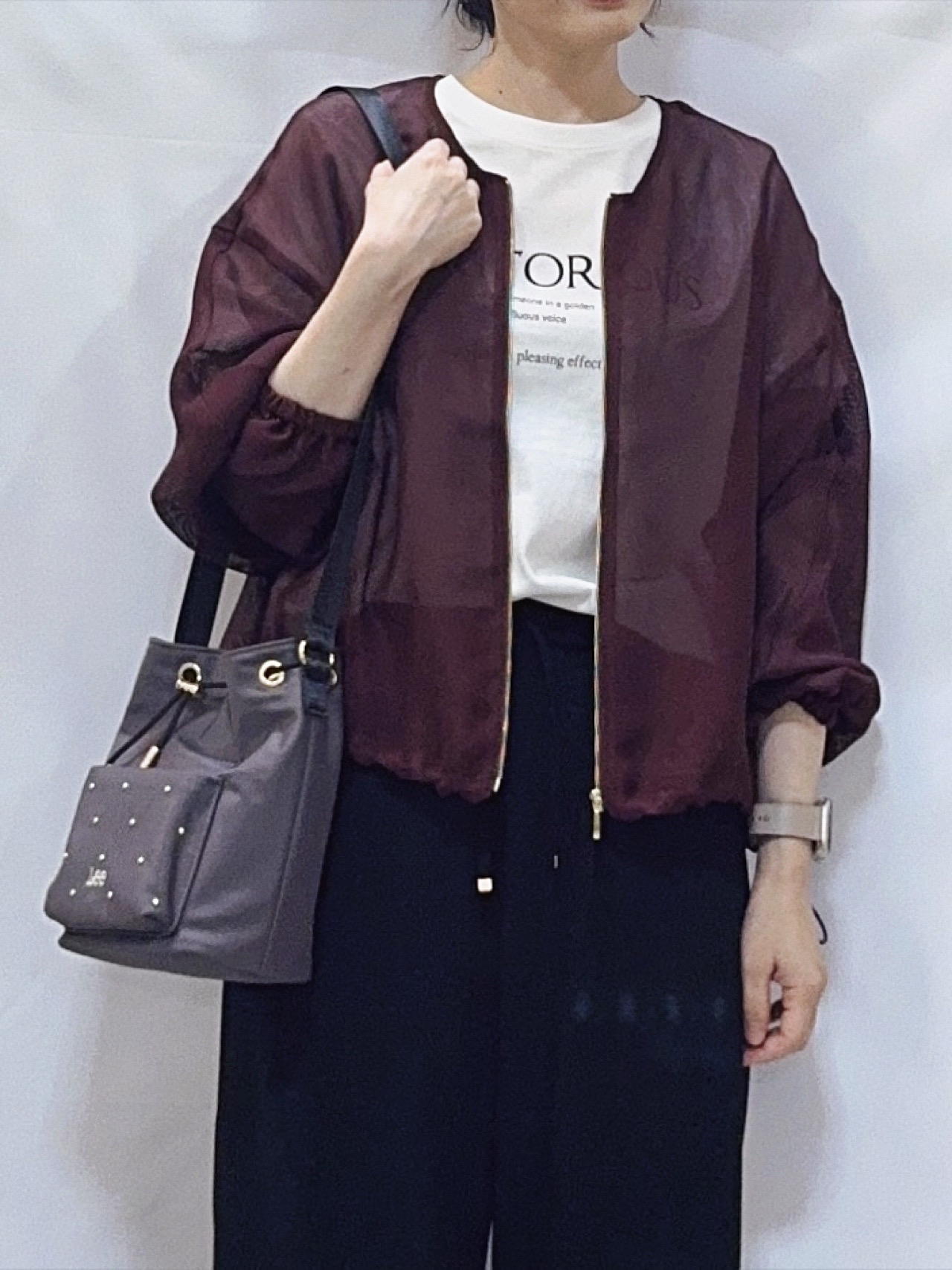 𝐇𝐢𝐫𝐨𝐦𝐢さんの「SHOO･LA･RUE｜【通気性〇/セットアップ可/洗濯機可】メッシュドルマン ジップブルゾン」を使ったコーディネート