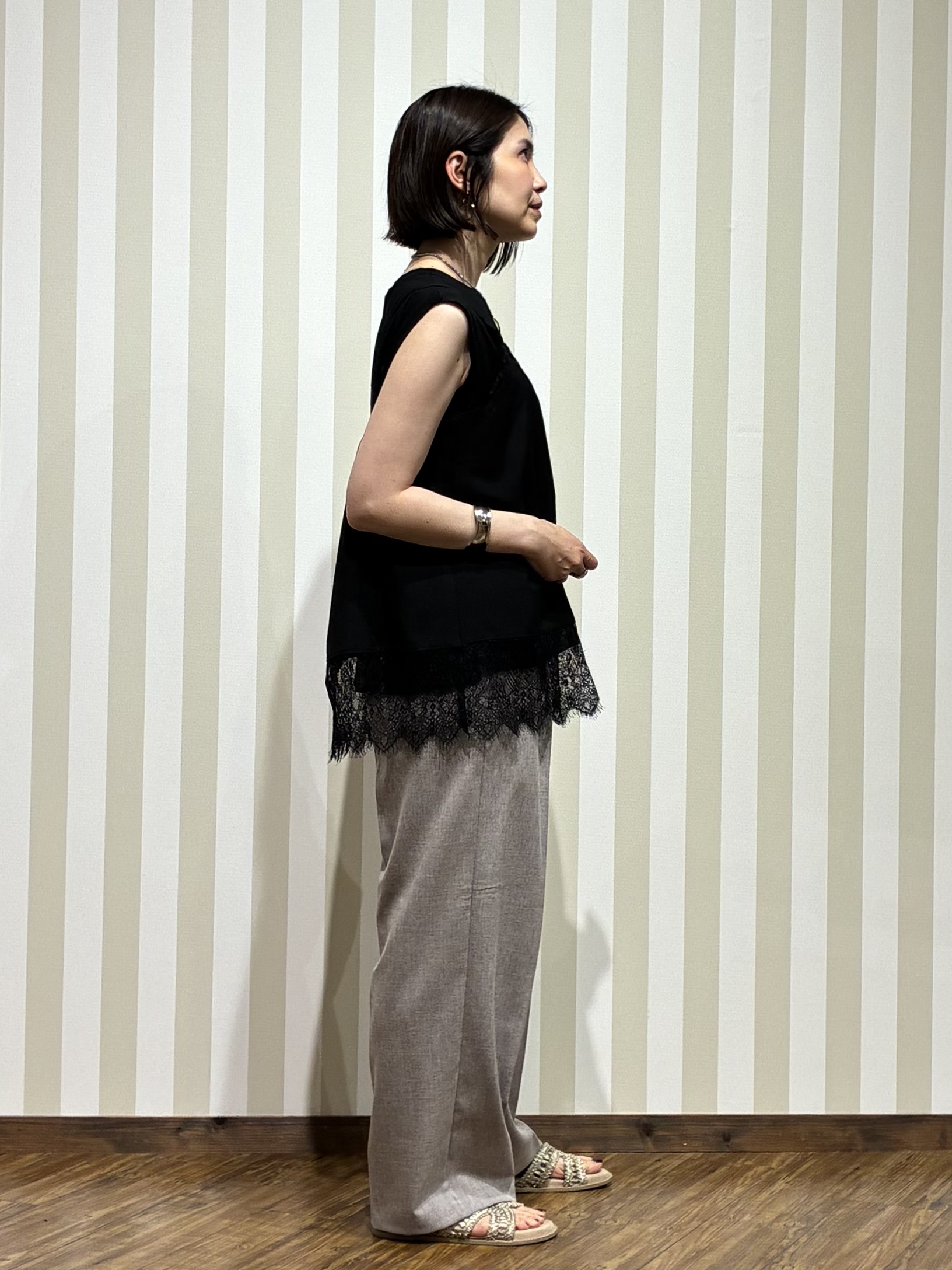 SAOさんの「SHOO･LA･RUE｜【通気性〇/セットアップ可/洗濯機可】メッシュドルマン ジップブルゾン」を使ったコーディネート