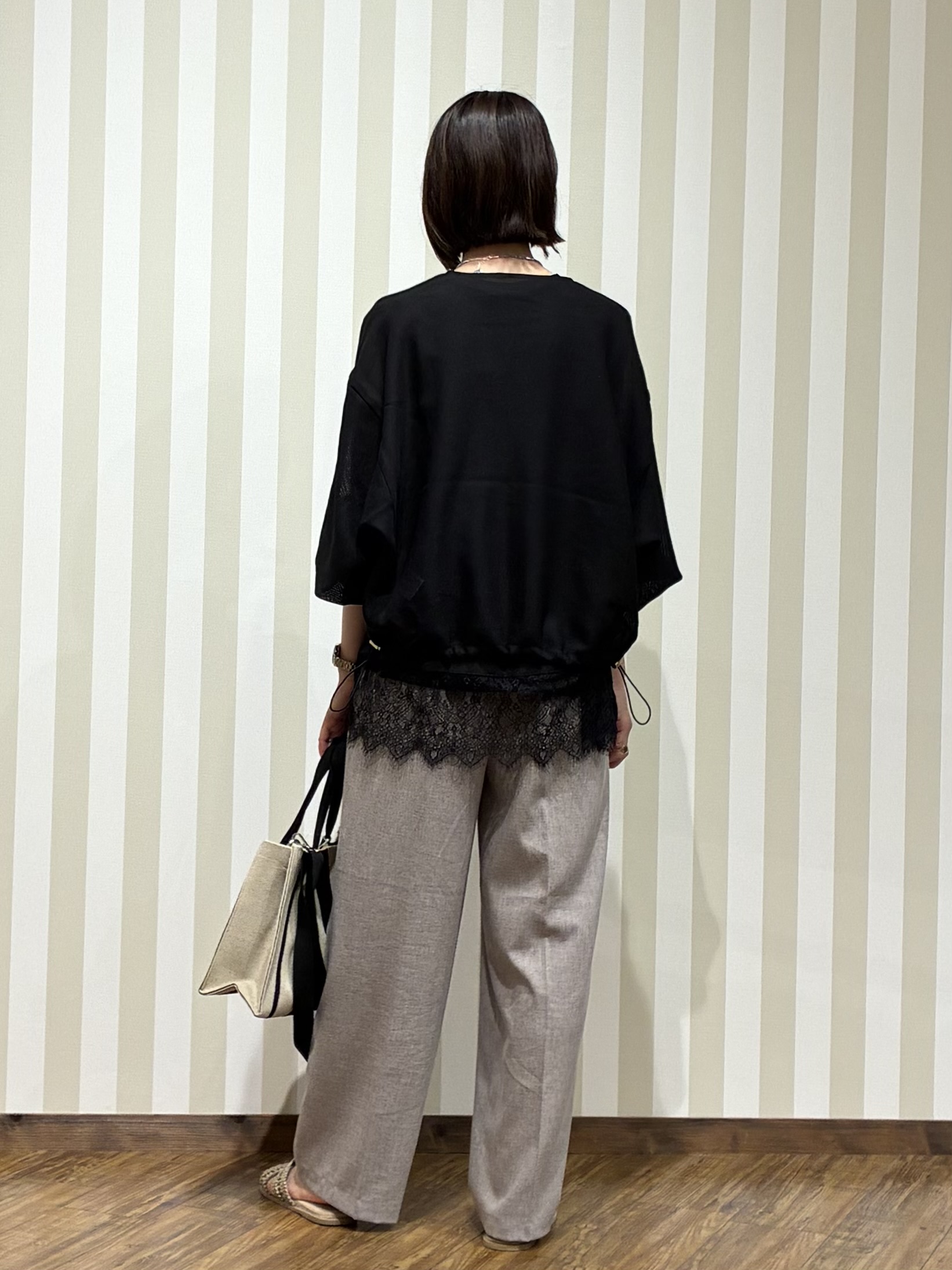 SAOさんの「SHOO･LA･RUE｜【通気性〇/セットアップ可/洗濯機可】メッシュドルマン ジップブルゾン」を使ったコーディネート