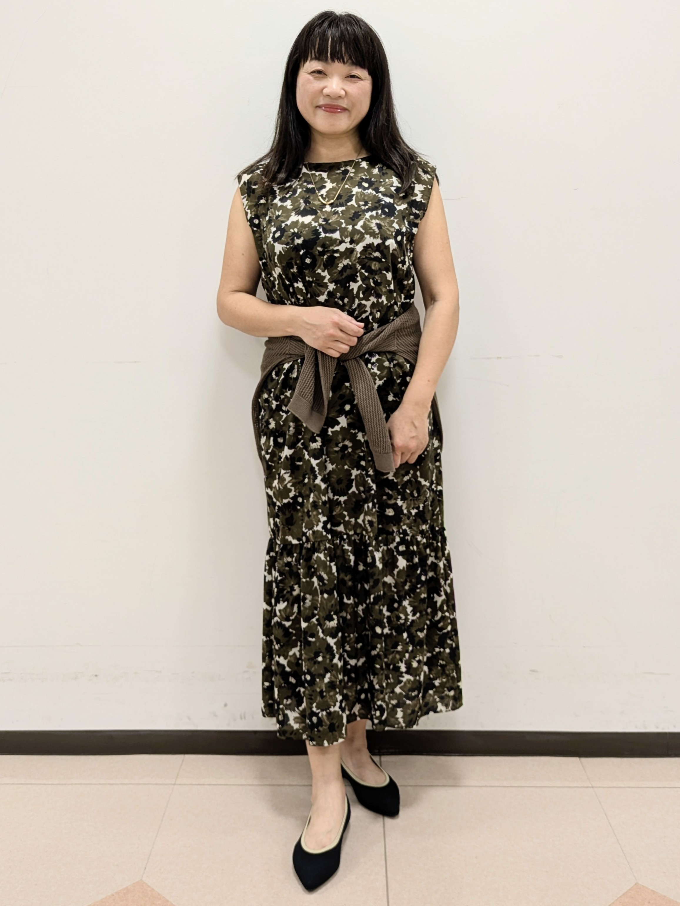 ともさんの「UNTITLED｜【花柄/着映え】フラワープリントワンピース」を使ったコーディネート