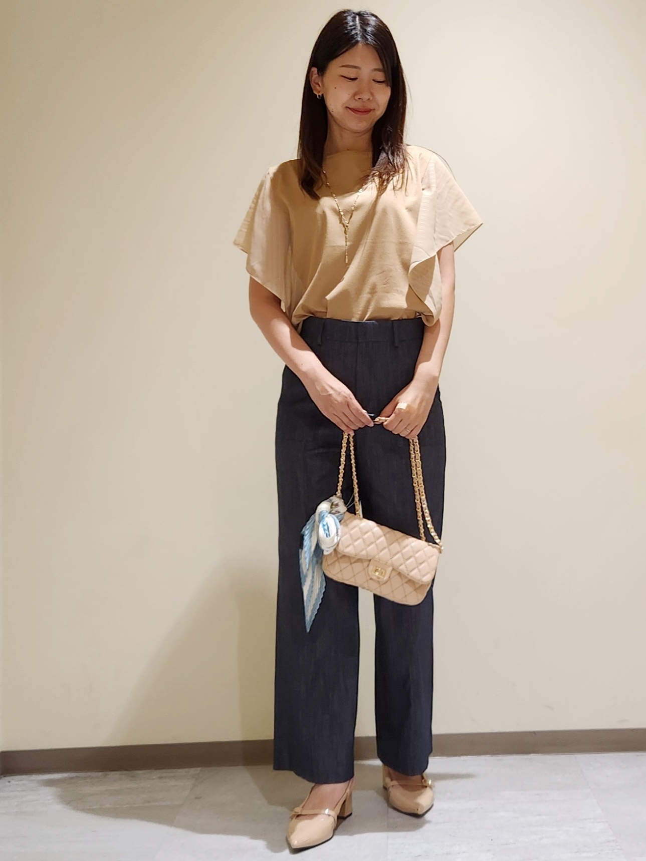 yukaさんの「COUP DE CHANCE｜【手洗い可／日本製】フレンチシアーカットソー」を使ったコーディネート