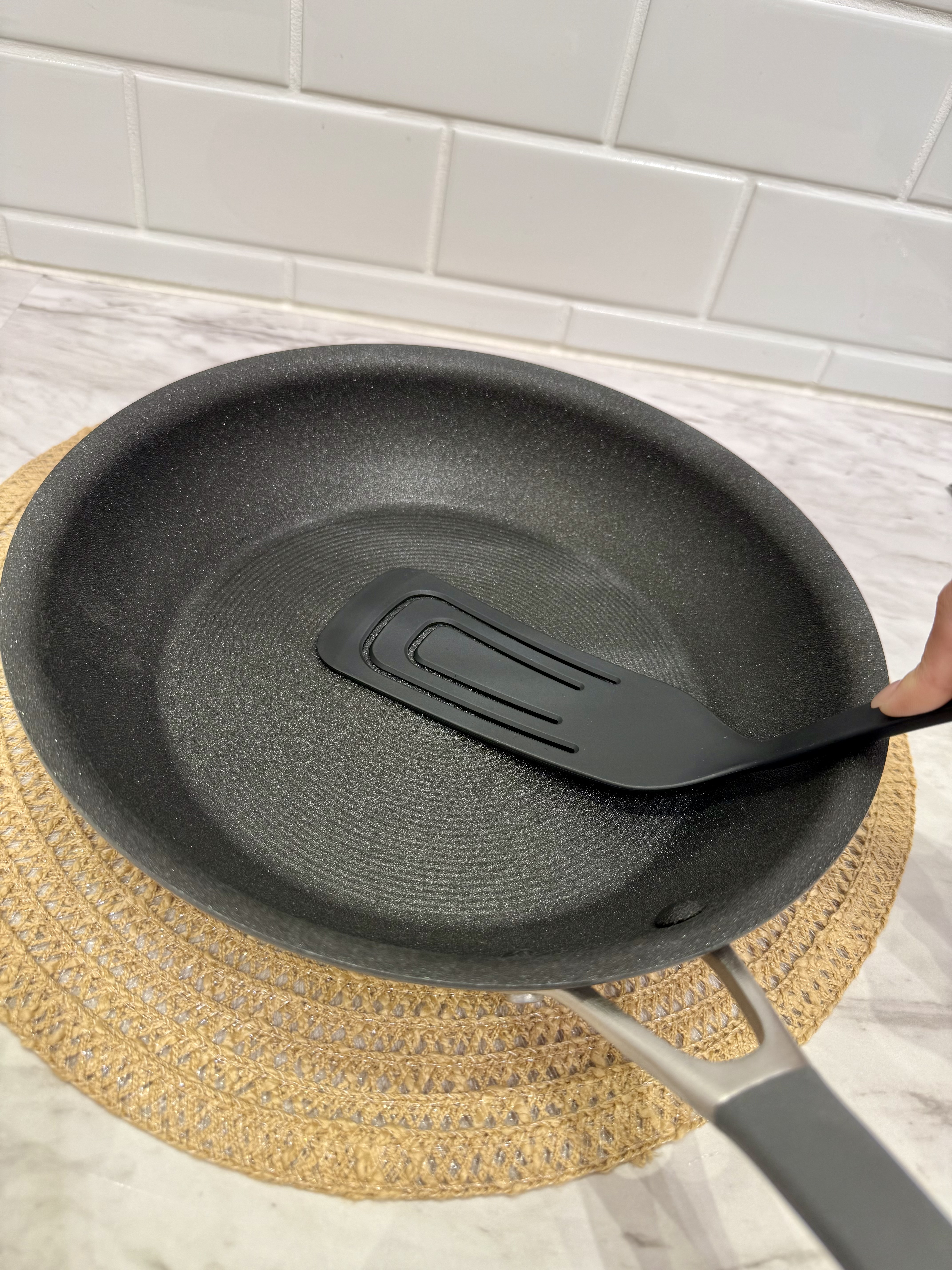 きのこさんの「212 KITCHEN STORE｜BiT Action シーソーターナー ブラック」を使ったコーディネート