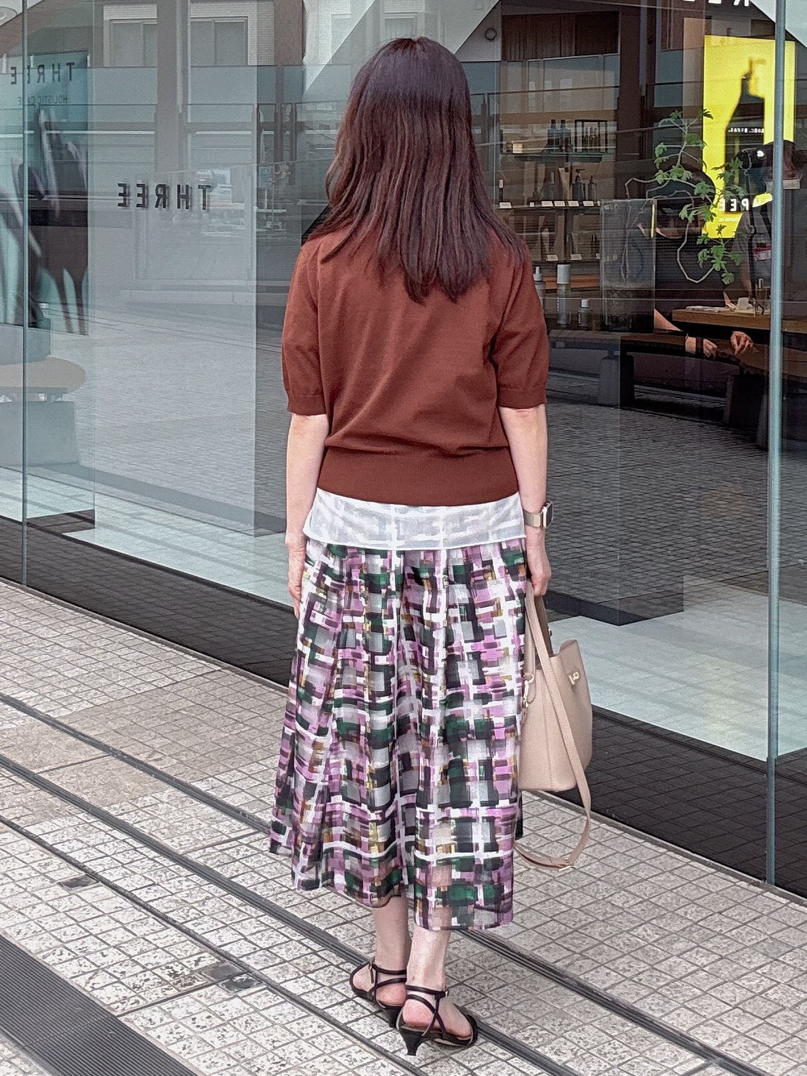 makiさんの「UNTITLED｜【重ね着でおしゃれ見え】裾シアードッキングプルオーバー」を使ったコーディネート