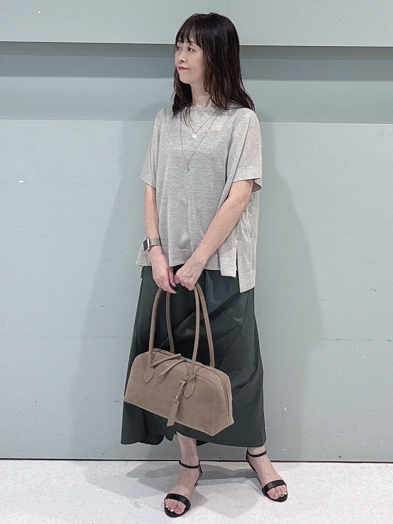 makiさんの「UNTITLED｜【アンサンブル可/品のある透け感】Tシャツ風ニットトップス」を使ったコーディネート