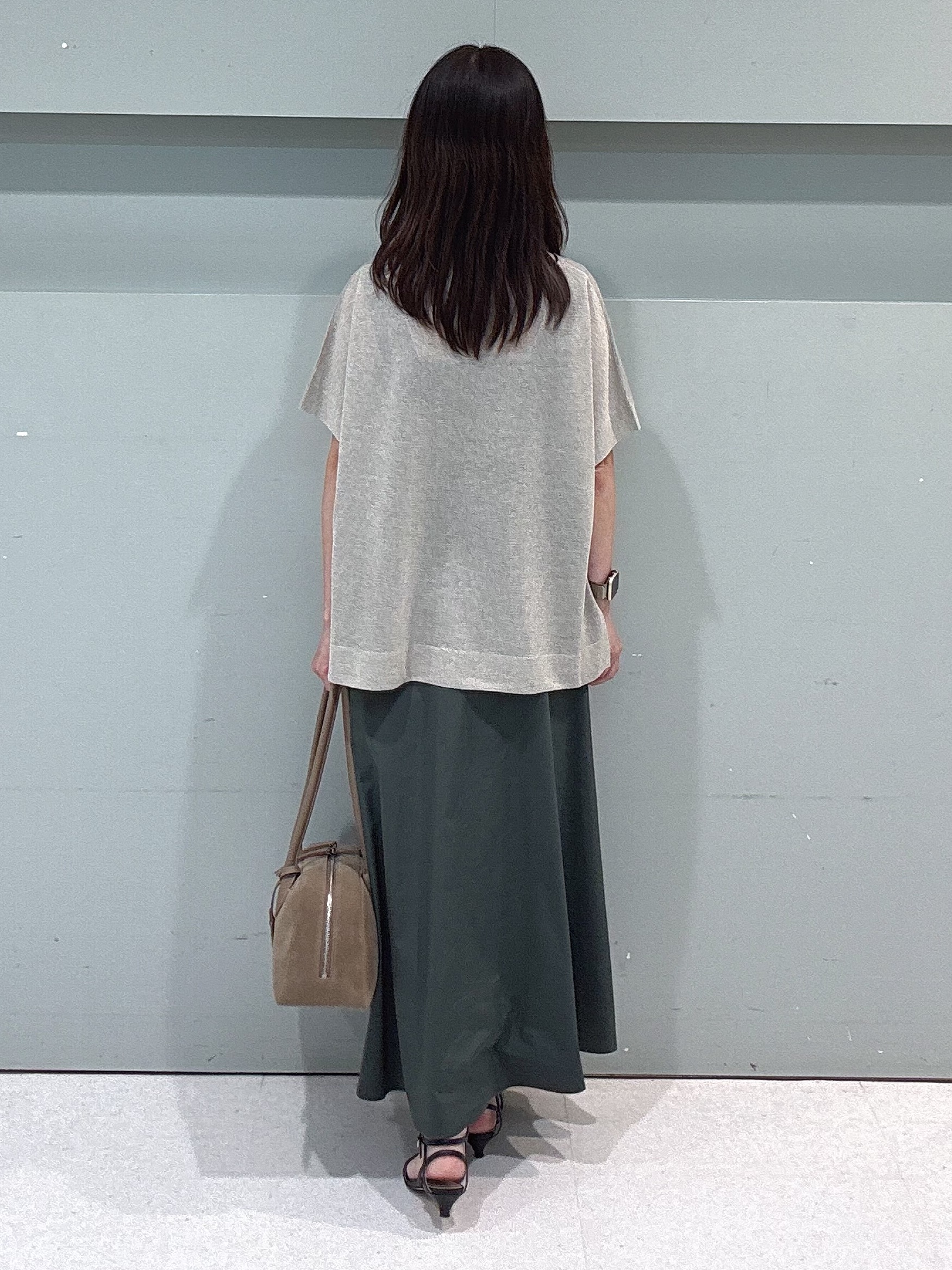 makiさんの「UNTITLED｜【アンサンブル可/品のある透け感】Tシャツ風ニットトップス」を使ったコーディネート