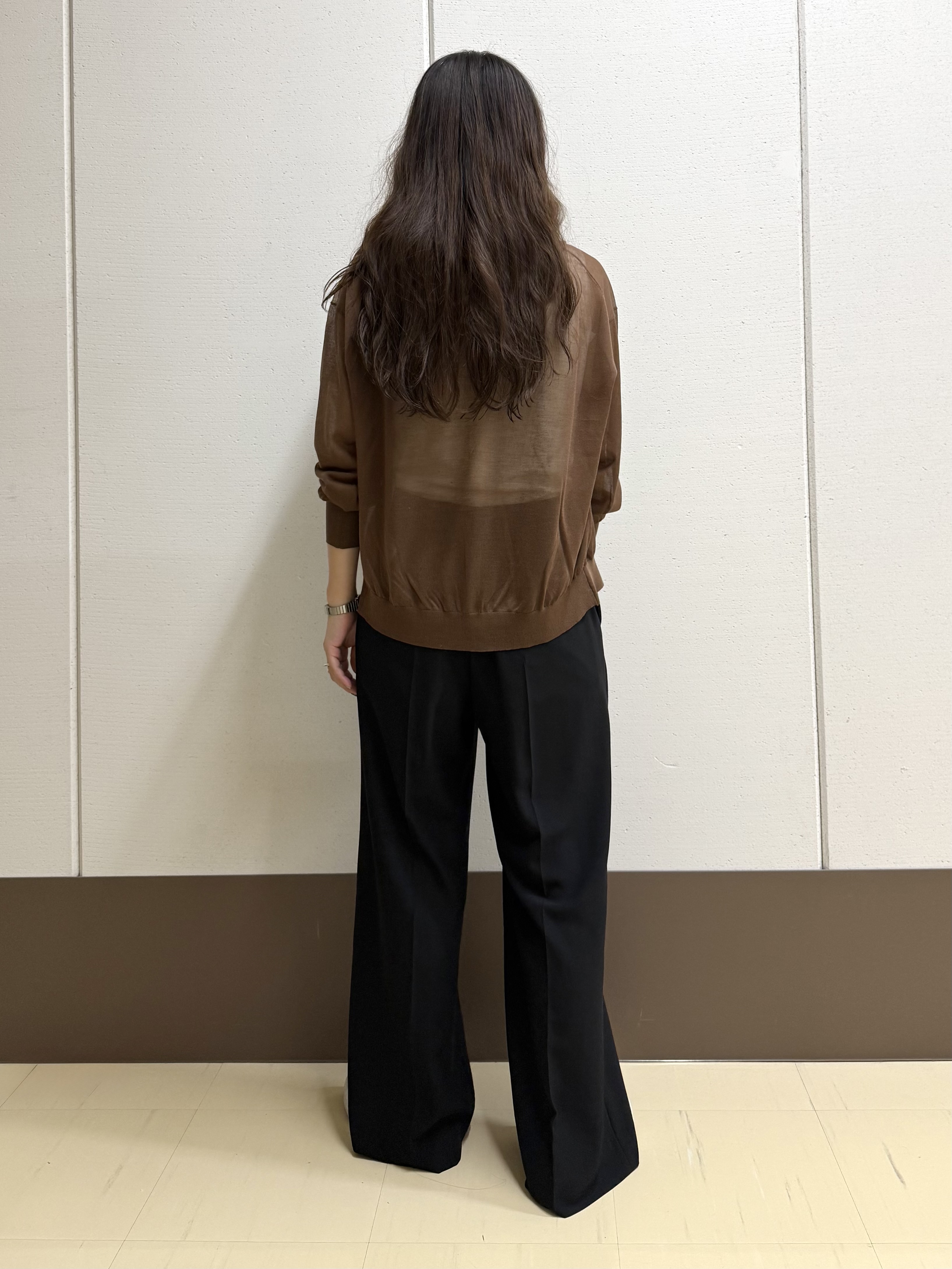 mamiさんの「INDIVI｜【洗える／シアー】フーディー カーディガンニット」を使ったコーディネート