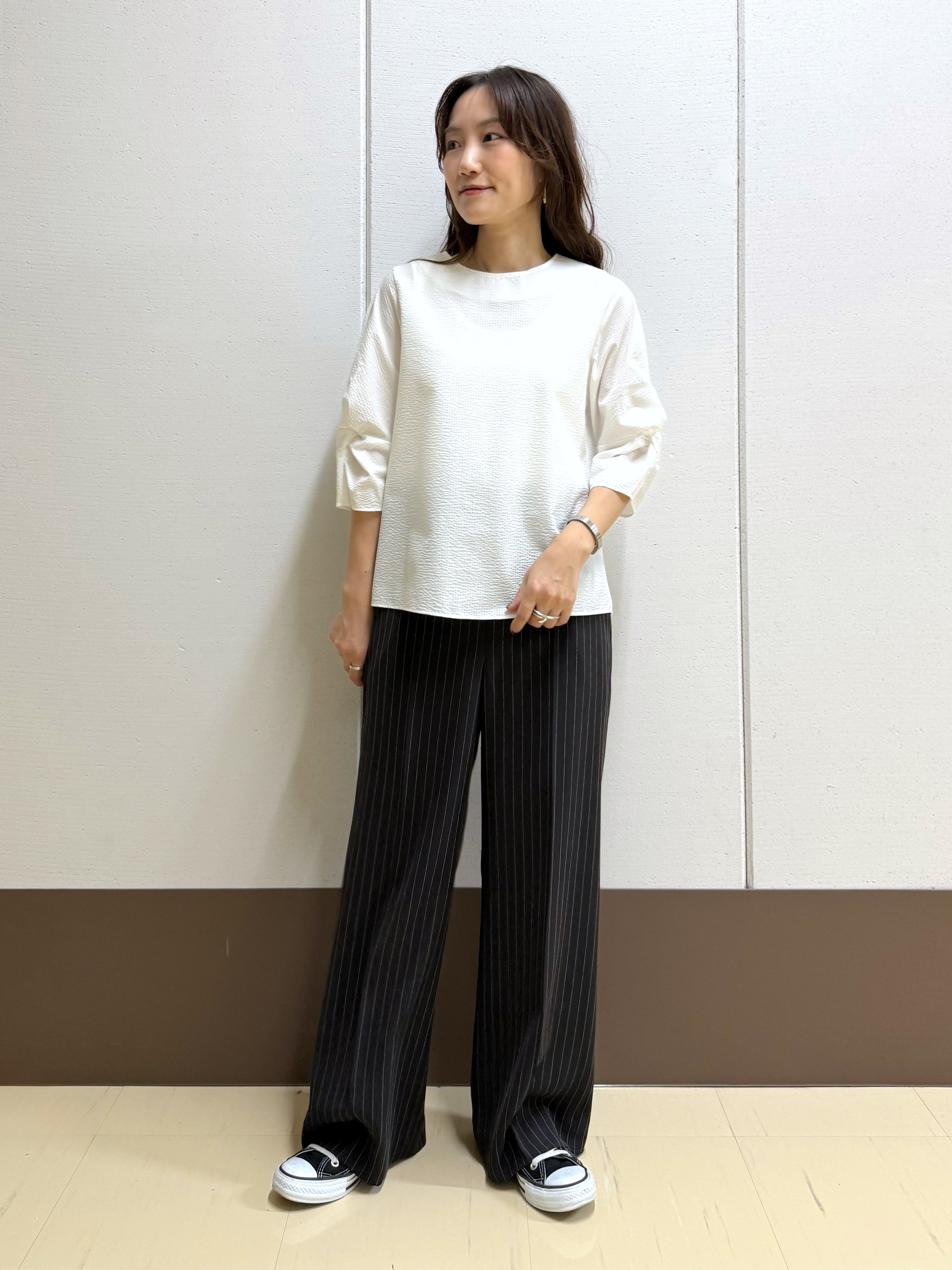 mamiさんの「INDIVI｜【撥水／UVケア】ねじり袖サッカートップス」を使ったコーディネート