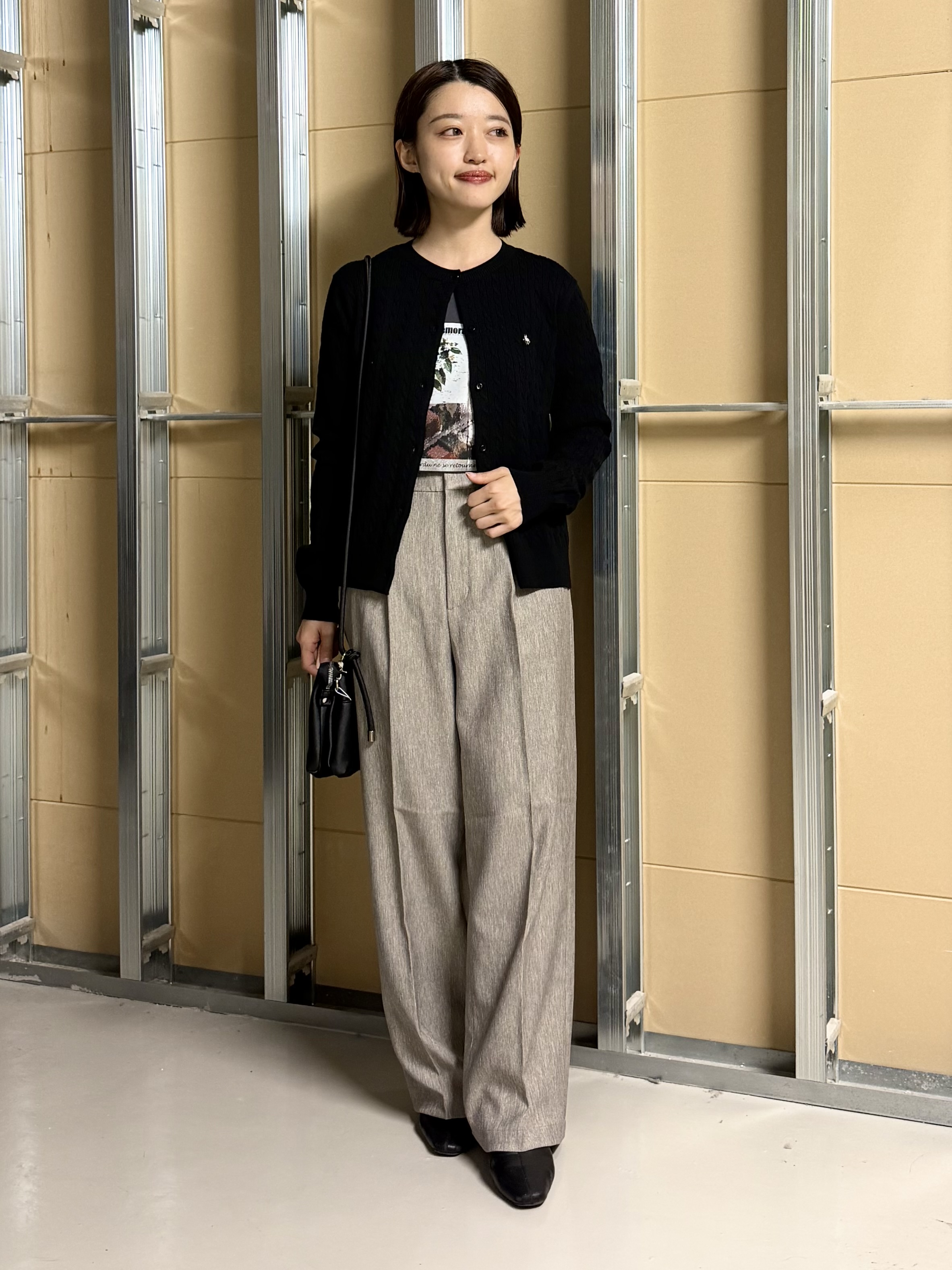 sahoさんの「THE SHOP TK｜POLO BCS/ケーブルクルーカーディガン」を使ったコーディネート