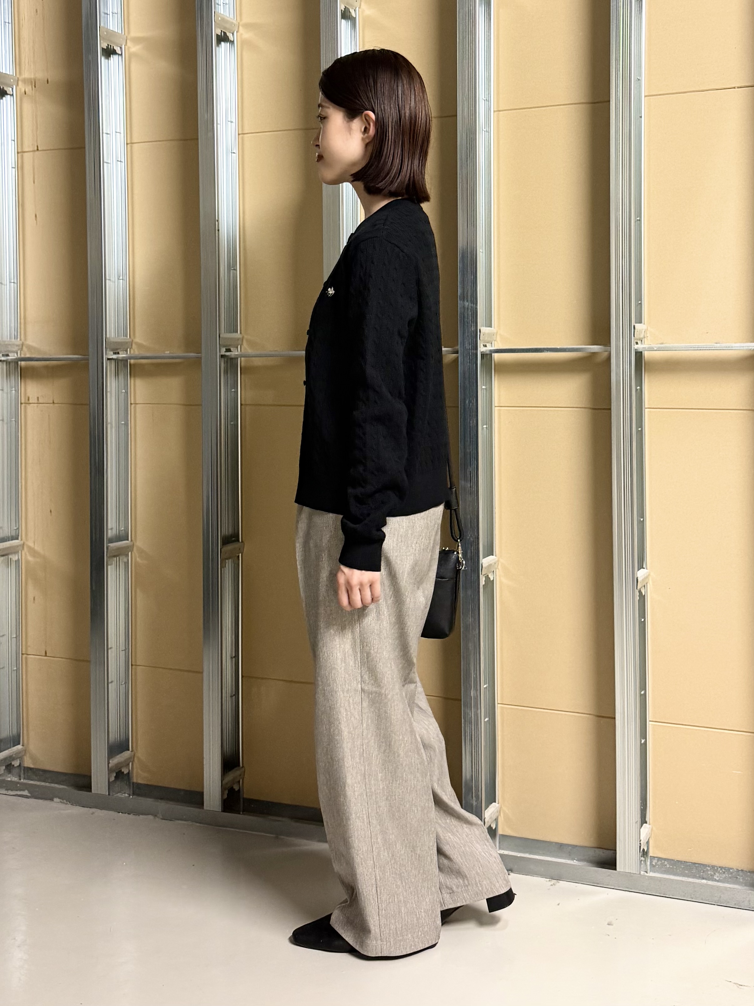 sahoさんの「THE SHOP TK｜POLO BCS/ケーブルクルーカーディガン」を使ったコーディネート