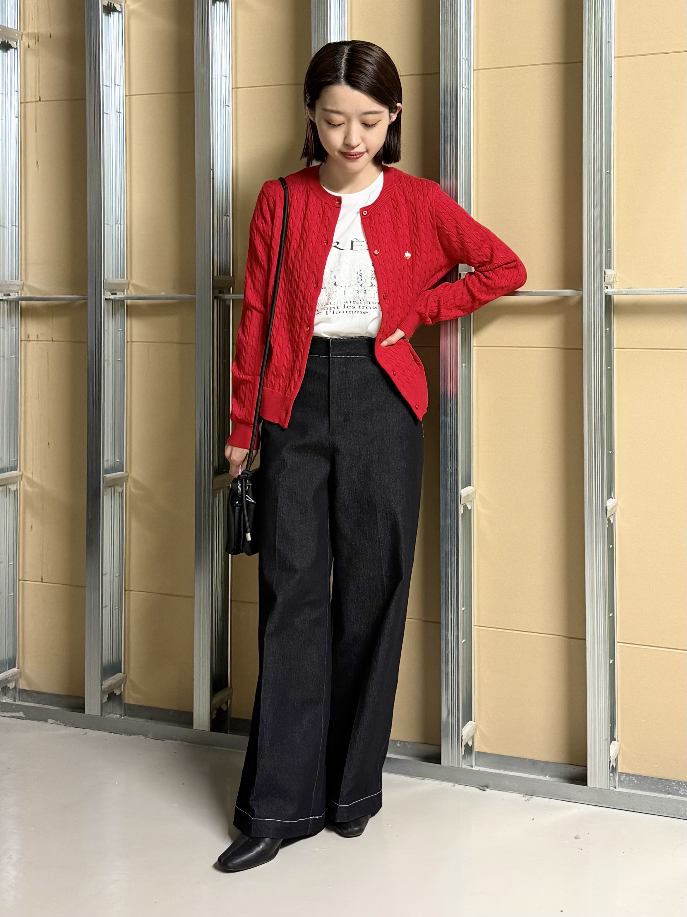 sahoさんの「THE SHOP TK｜POLO BCS/ケーブルクルーカーディガン」を使ったコーディネート