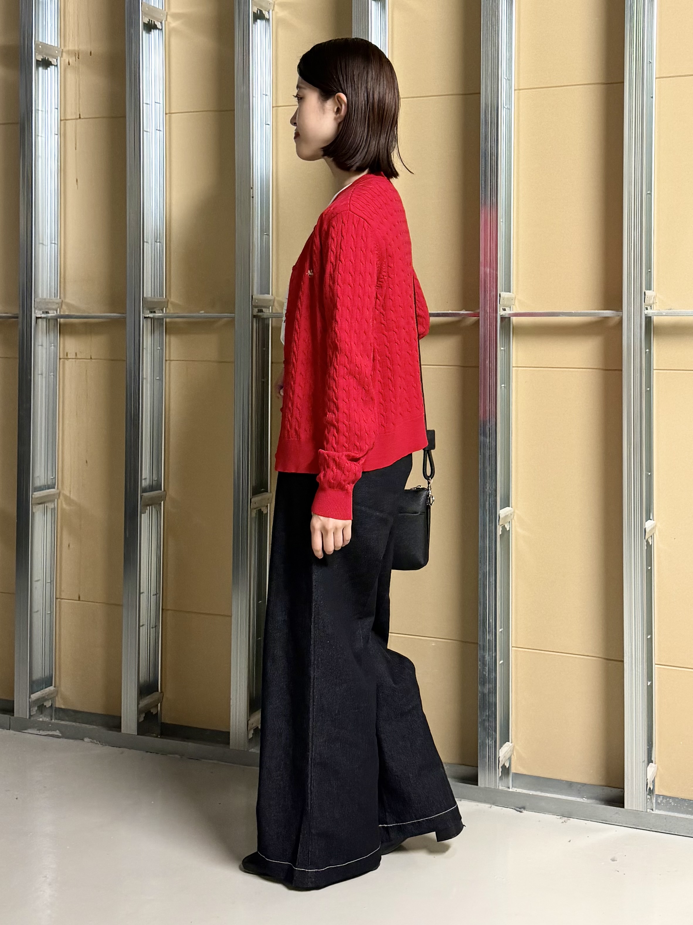 sahoさんの「THE SHOP TK｜POLO BCS/ケーブルクルーカーディガン」を使ったコーディネート