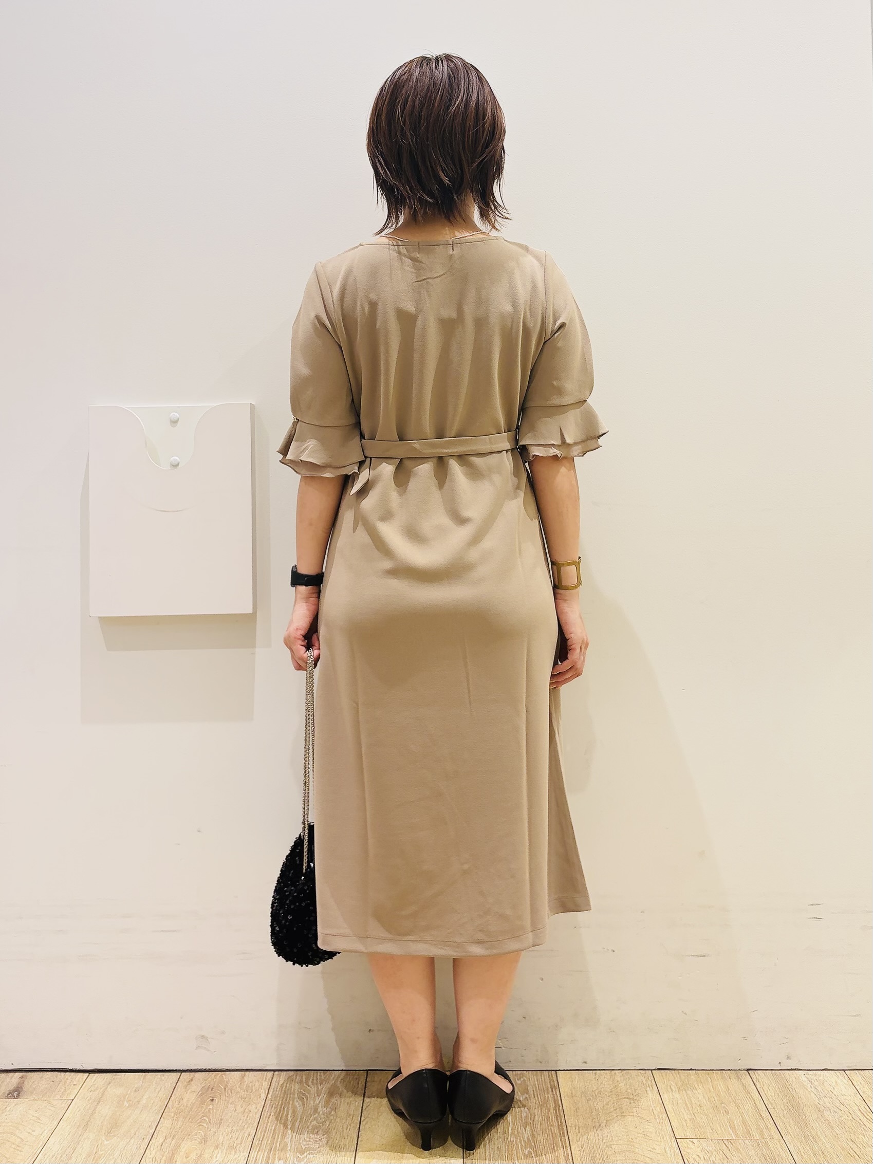 YUKOさんの「index｜【接触冷感／吸水速乾】ハートネックフレアスリーブワンピース《洗濯機OK／UVケア／ストレッチ》」を使ったコーディネート