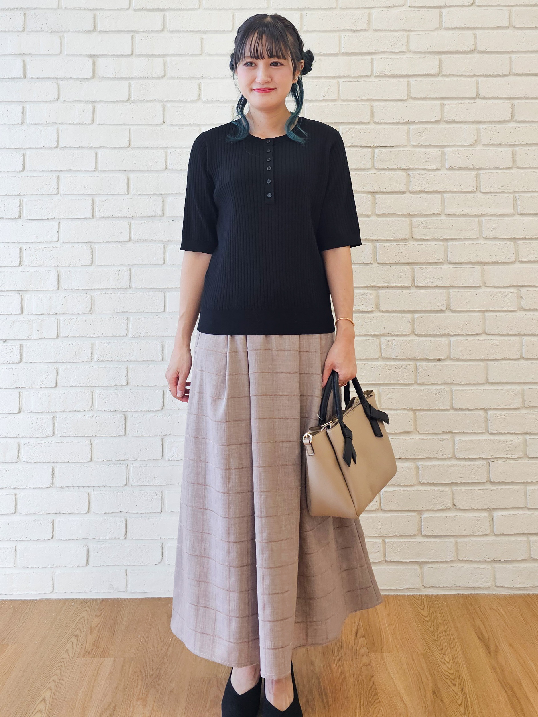 ゆゆさんの「SHOO･LA･RUE｜【S-LL】抜け感ある着こなしに ヘンリーネック リブニット」を使ったコーディネート