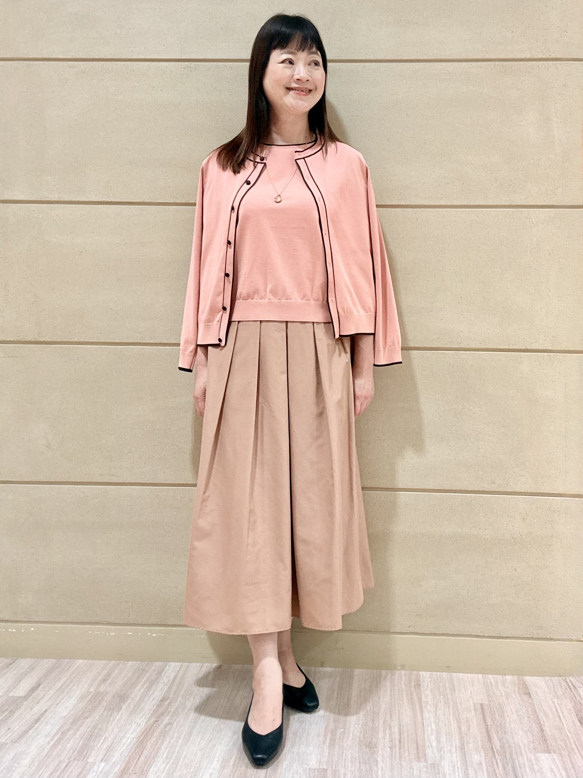 Marさんの「Reflect｜【UVカット／アンサンブル／手洗い可】バイカラーニットプルオーバー」を使ったコーディネート
