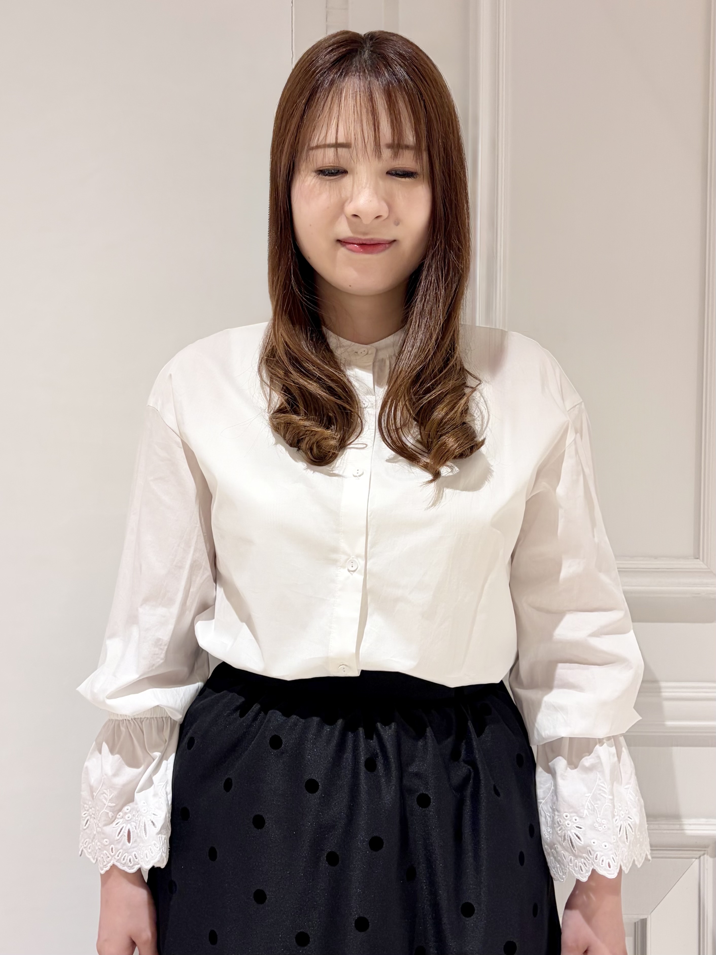 minowaさんの「DRESSTERIOR｜エンブロイダリースリーブ ブラウス」を使ったコーディネート