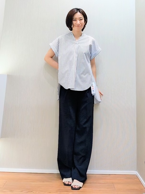 ミズタさんの「UNTITLED｜【吸水速乾/接触冷感】バックプリーツデザインブラウス」を使ったコーディネート