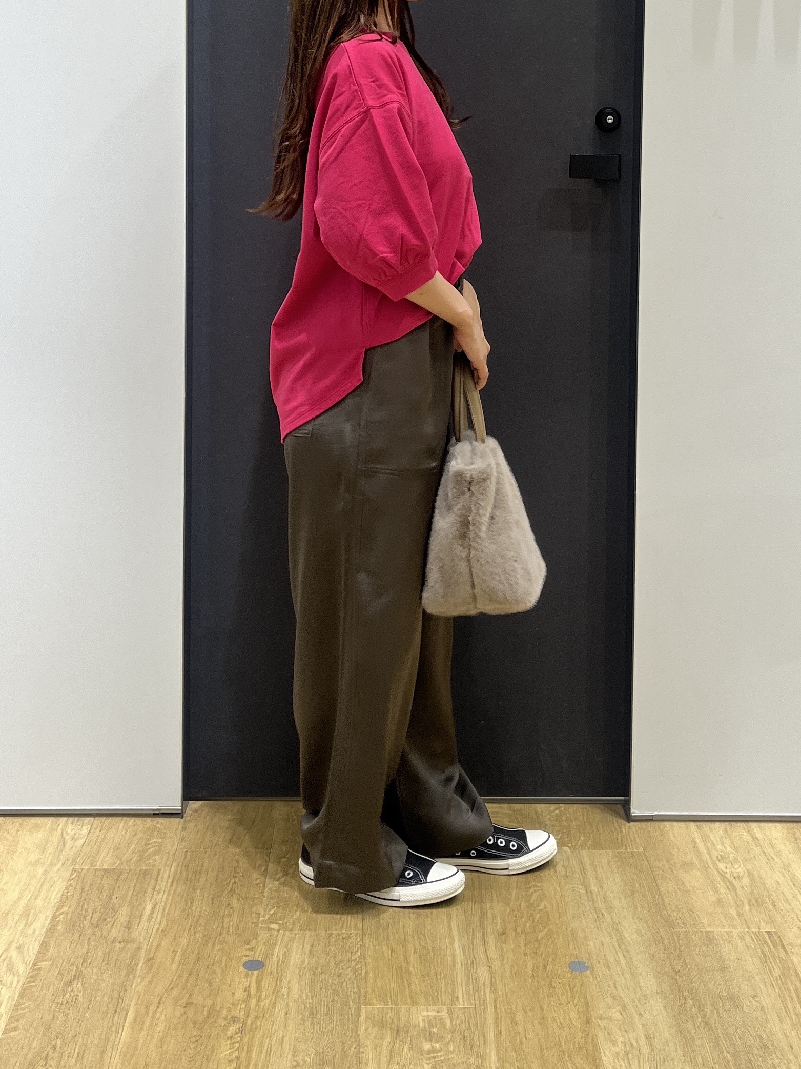 Minaさんの「Dessin｜バックヘンリーカットソー5分袖」を使ったコーディネート