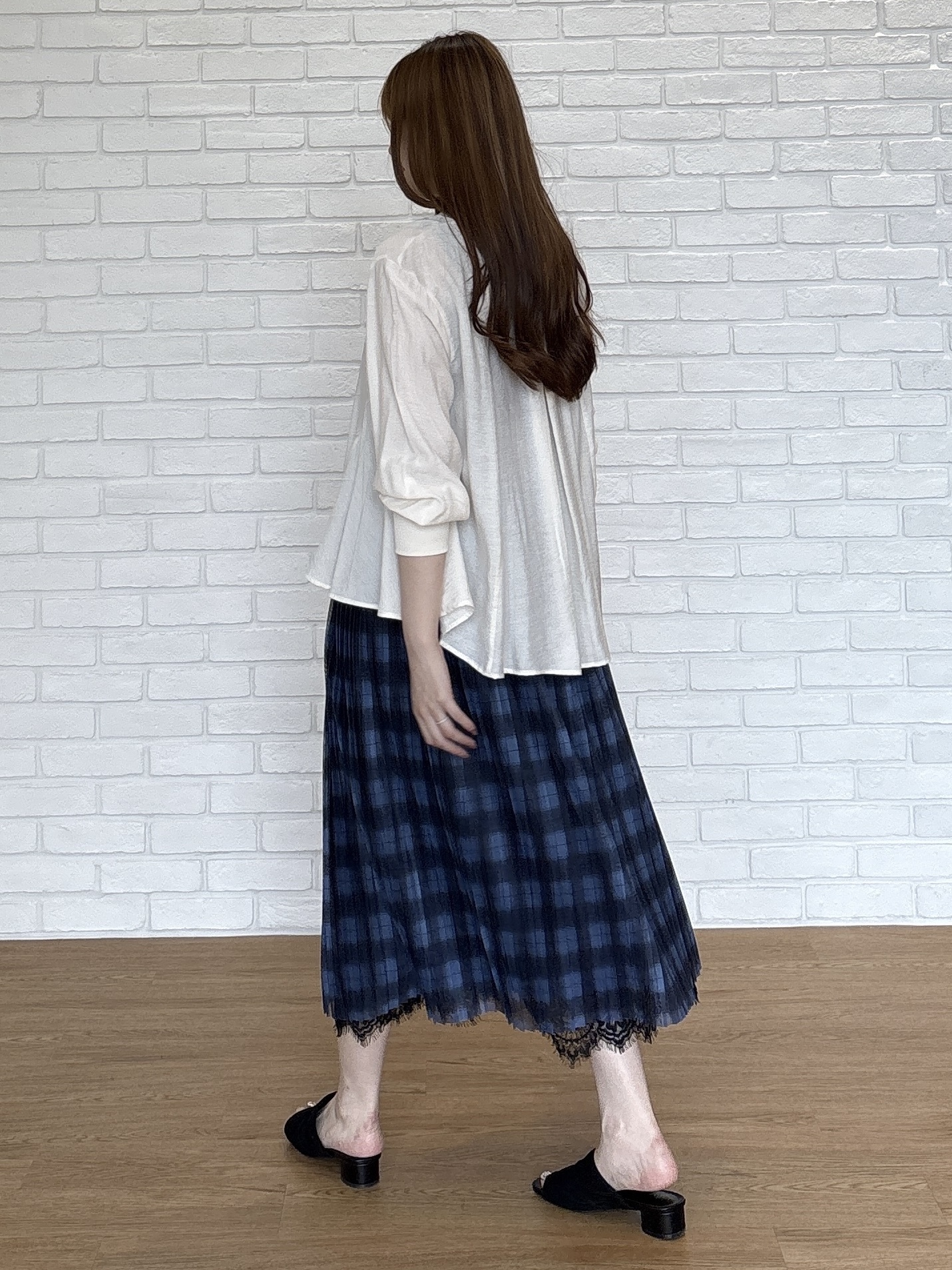 sayaさんの「grove｜シアーシャツカーディガン」を使ったコーディネート
