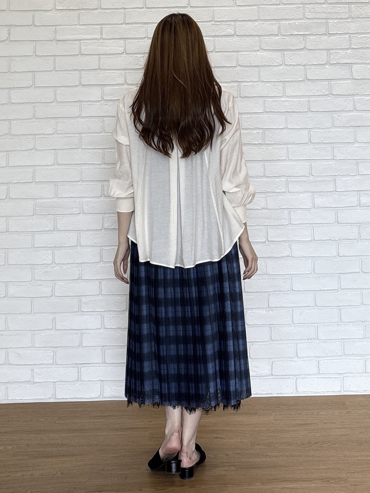sayaさんの「grove｜シアーシャツカーディガン」を使ったコーディネート