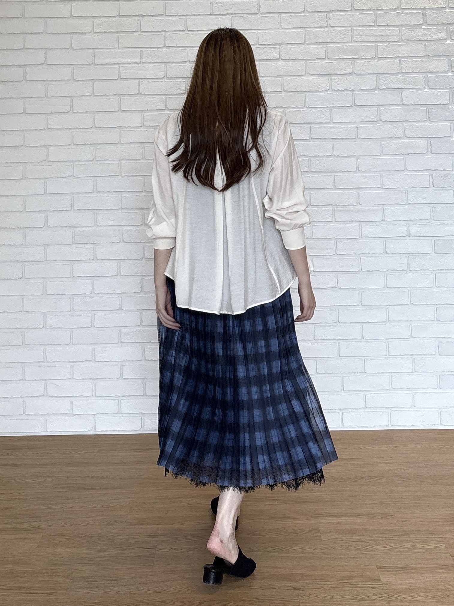 sayaさんの「grove｜シアーシャツカーディガン」を使ったコーディネート