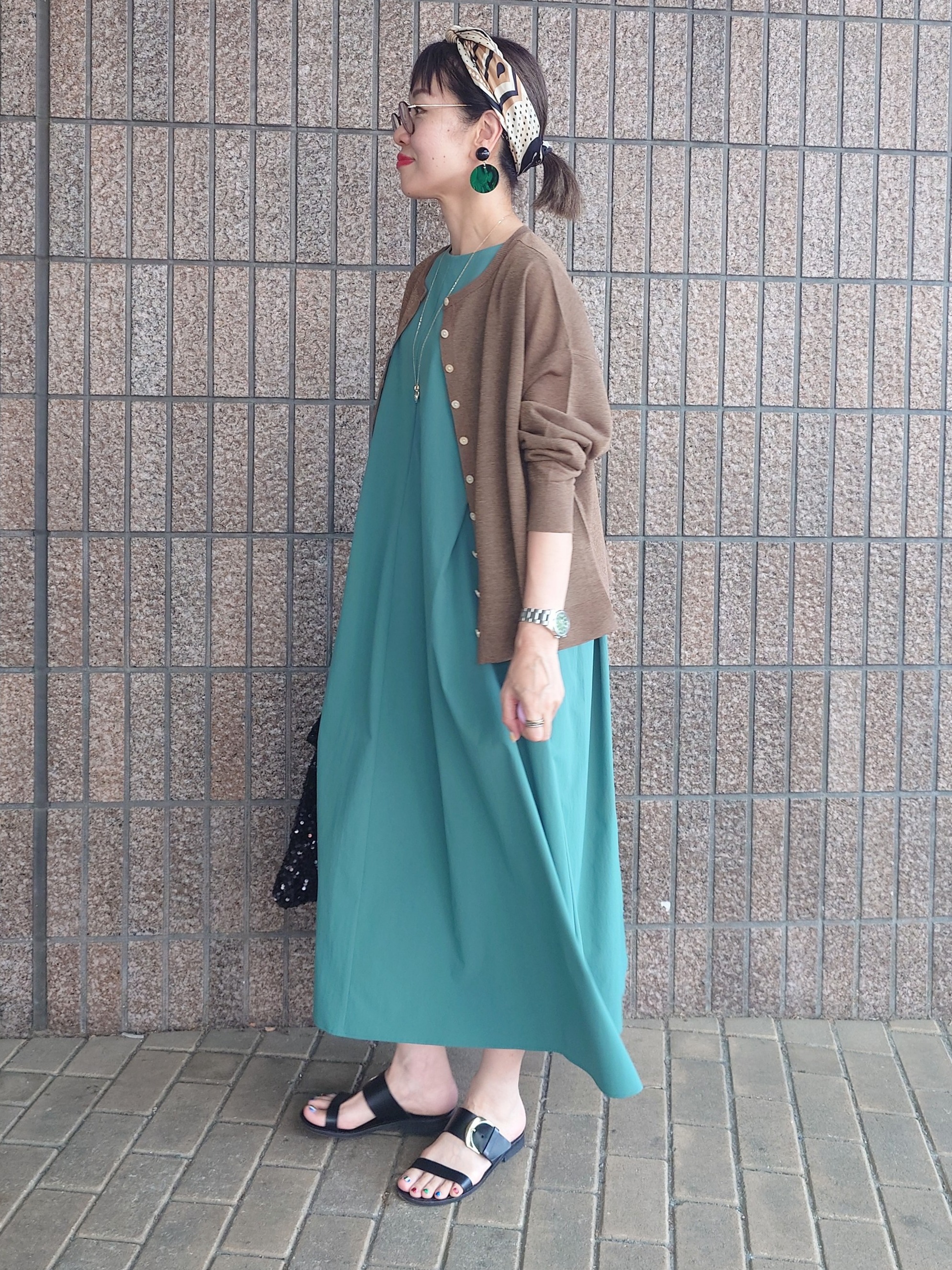MUTSUKOさんの「UNTITLED｜【接触冷感/UVカット/吸水速乾】Aラインロングワンピース」を使ったコーディネート