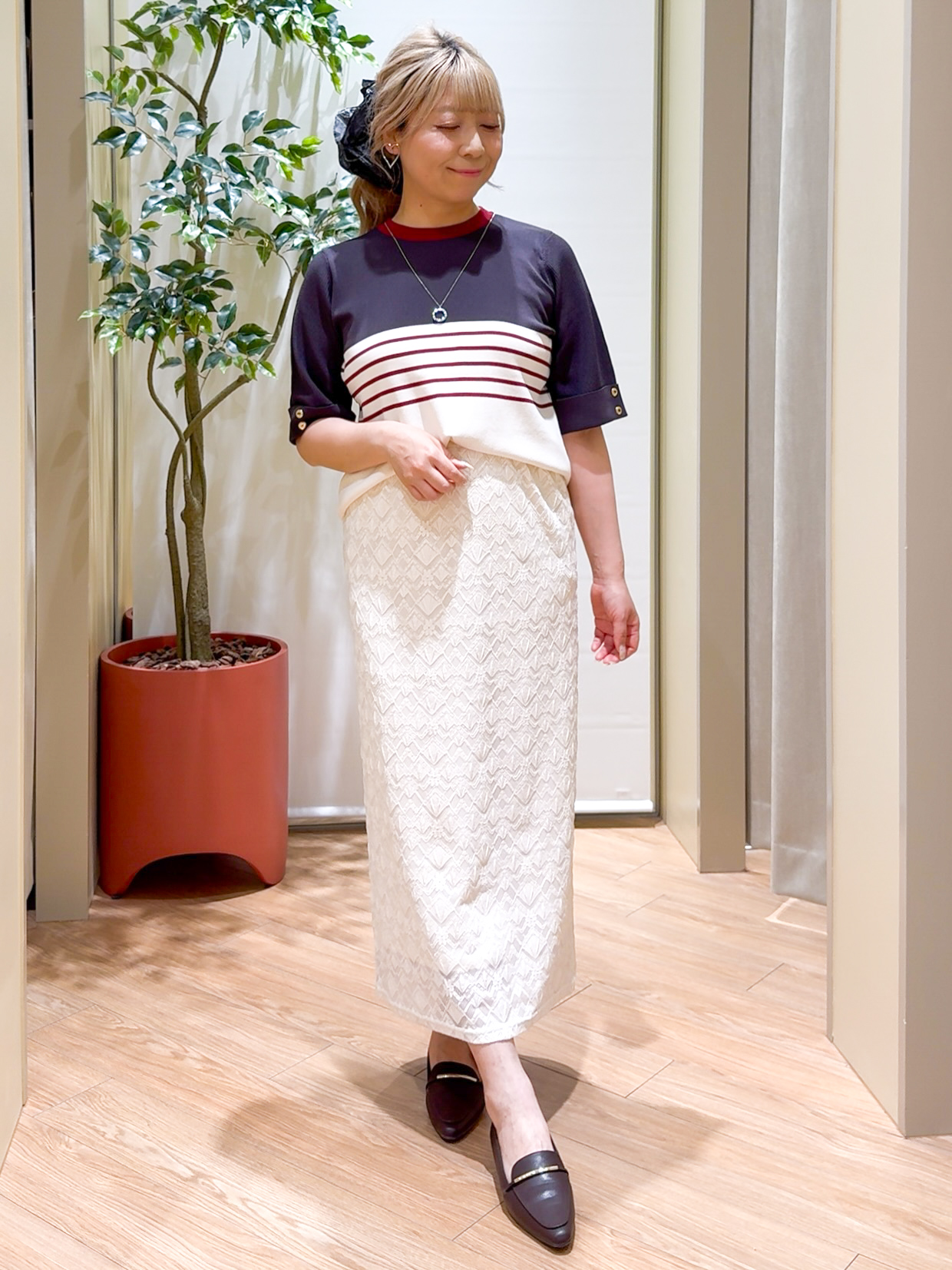 Harukaさんの「grove｜新色追加！【シリーズ累計36万枚/名品ニット】やわらかドライタッチ 袖メッシュ編みニット」を使ったコーディネート