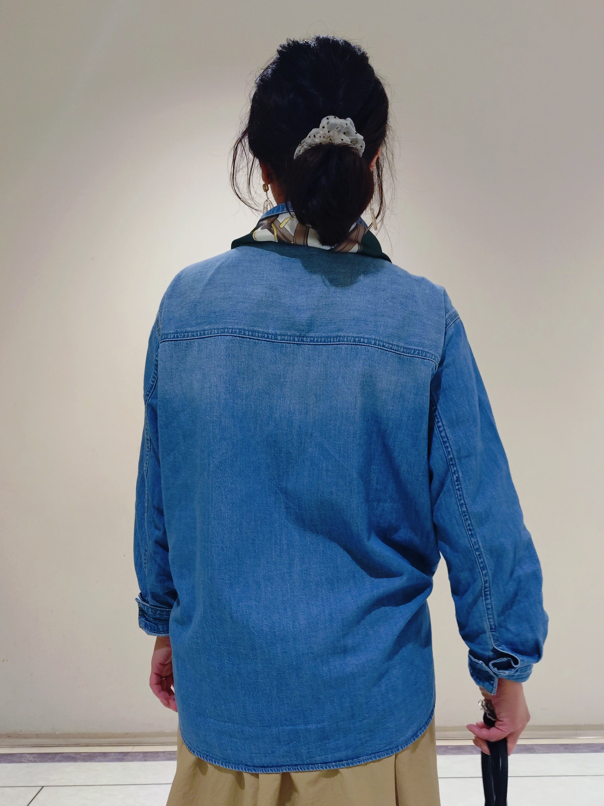 TOMOMIさんの「INDIVI｜【収納力◎／トレンド】スクエアトートバッグ」を使ったコーディネート
