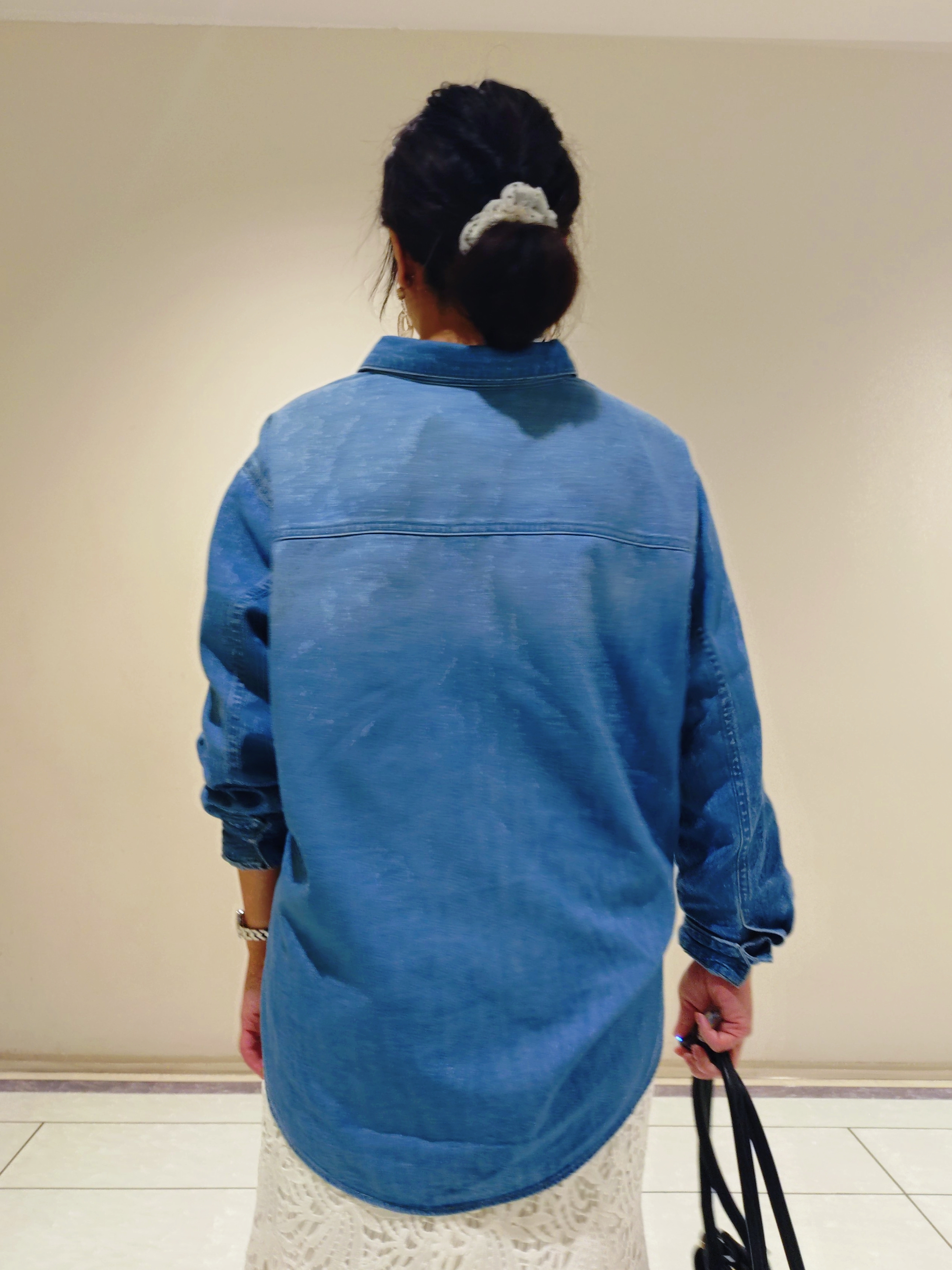 TOMOMIさんの「INDIVI｜【洗える／トレンド】リーフ柄レーススカート」を使ったコーディネート