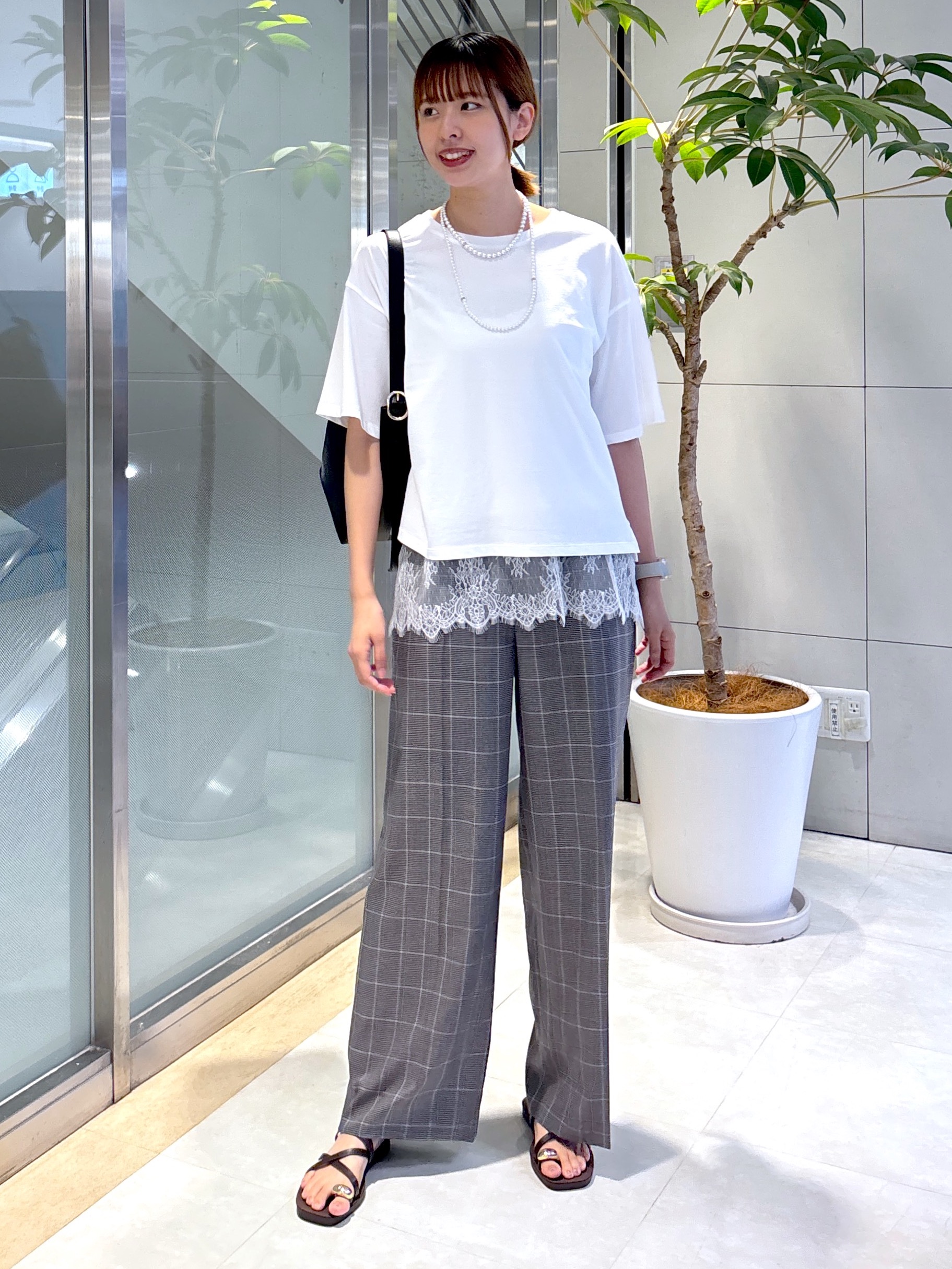 yukaさんの「UNTITLED｜【1枚でもセットでも】レースキャミ付きプルオーバー」を使ったコーディネート