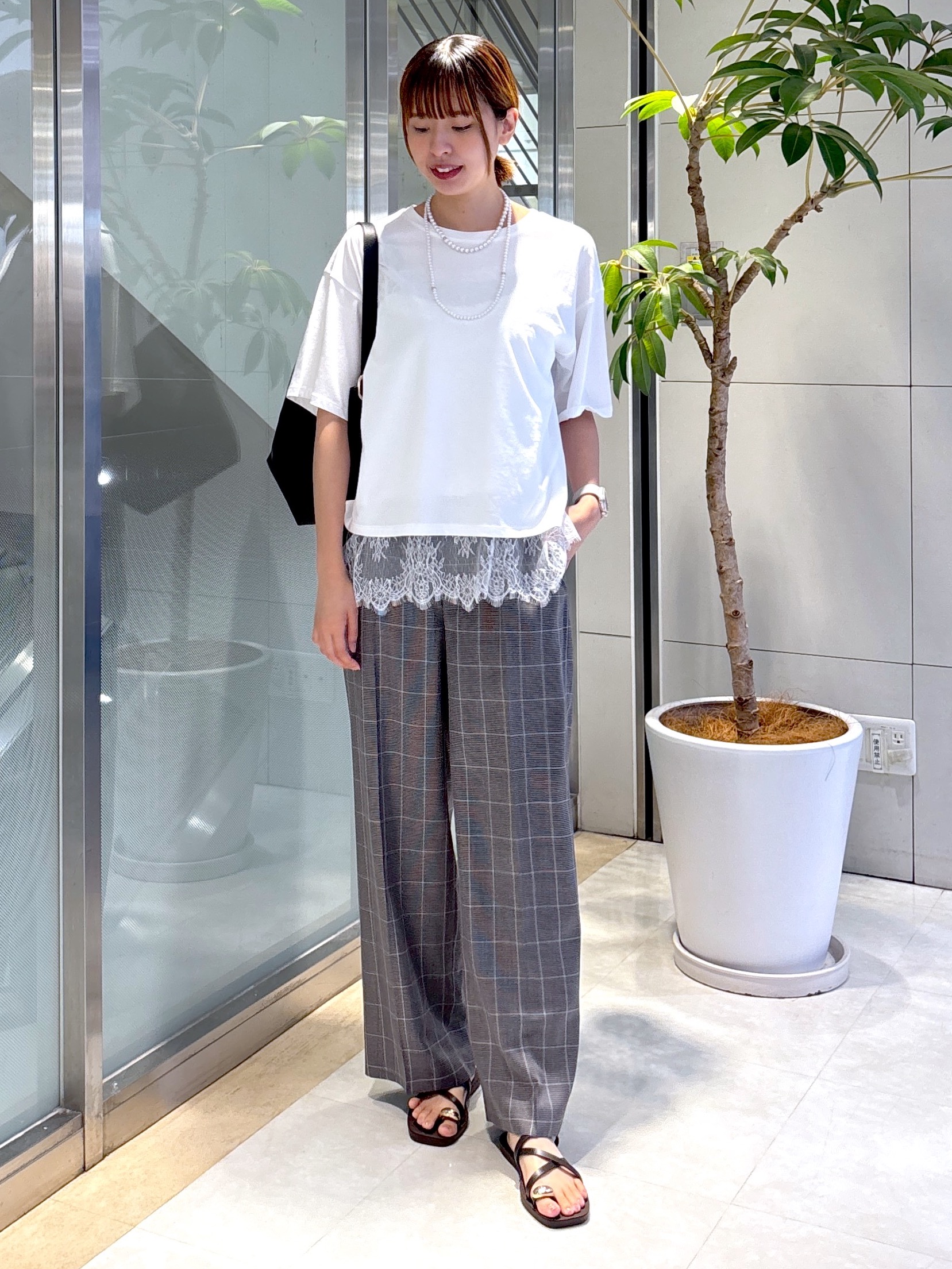 yukaさんの「UNTITLED｜【1枚でもセットでも】レースキャミ付きプルオーバー」を使ったコーディネート