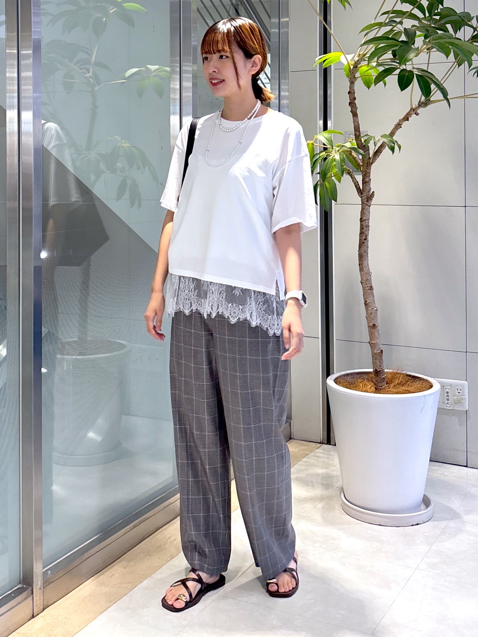 yukaさんの「UNTITLED｜【1枚でもセットでも】レースキャミ付きプルオーバー」を使ったコーディネート