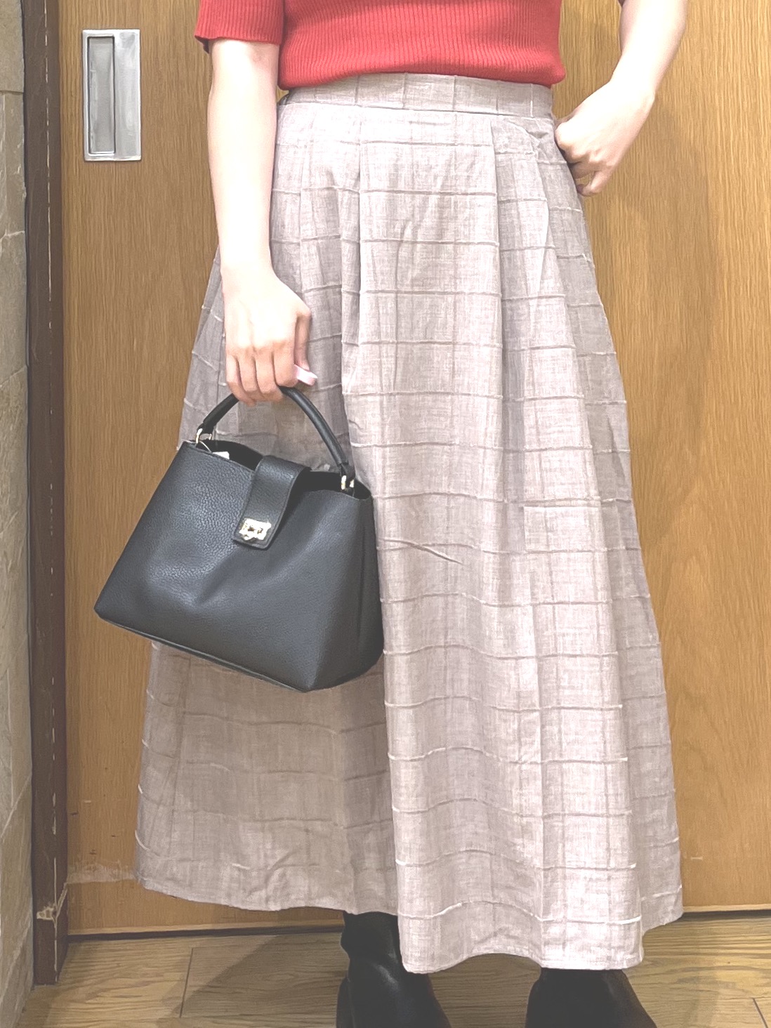 ゆっきーさんの「SHOO･LA･RUE｜【毛玉になりにくい/洗濯機可/S-LL】大人上品な 5分袖スクエアトップス」を使ったコーディネート
