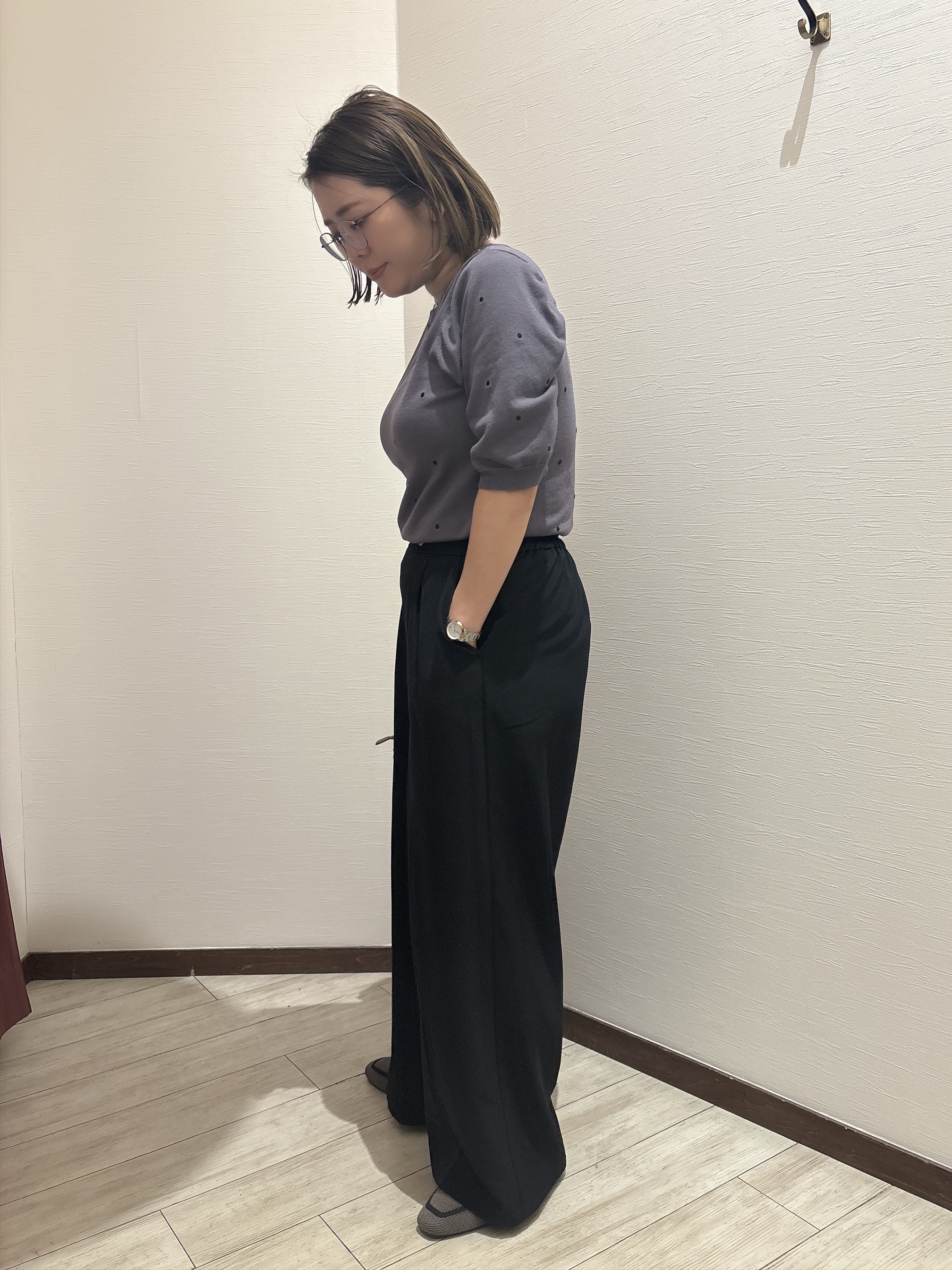 Chinaさんの「SHOO･LA･RUE｜【ひんやり/着丈選べる/洗濯後しわになりにくい/S-LL】大人の上品シルエット センタープレスタック」を使ったコーディネート